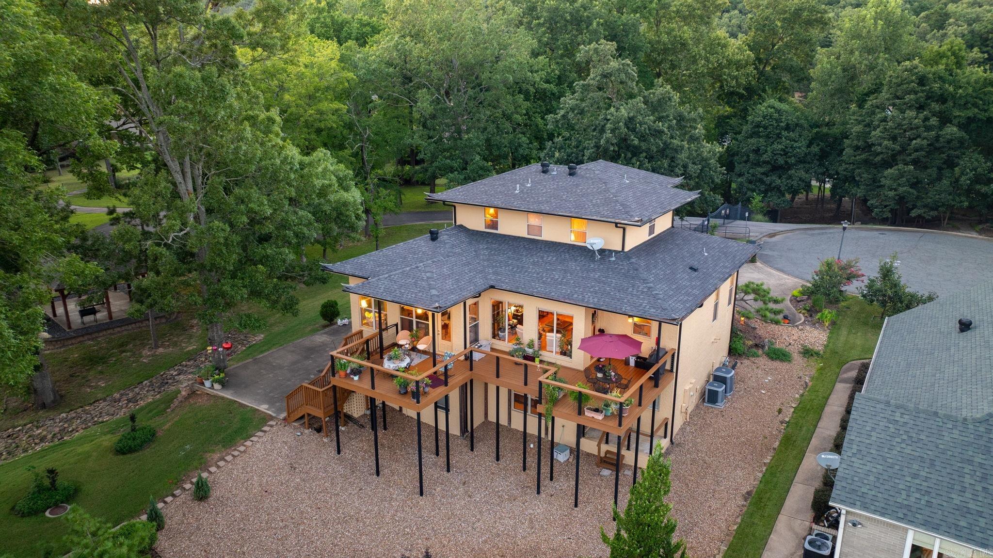 7 Crystal Mountain Cove Maumelle, AR 72113