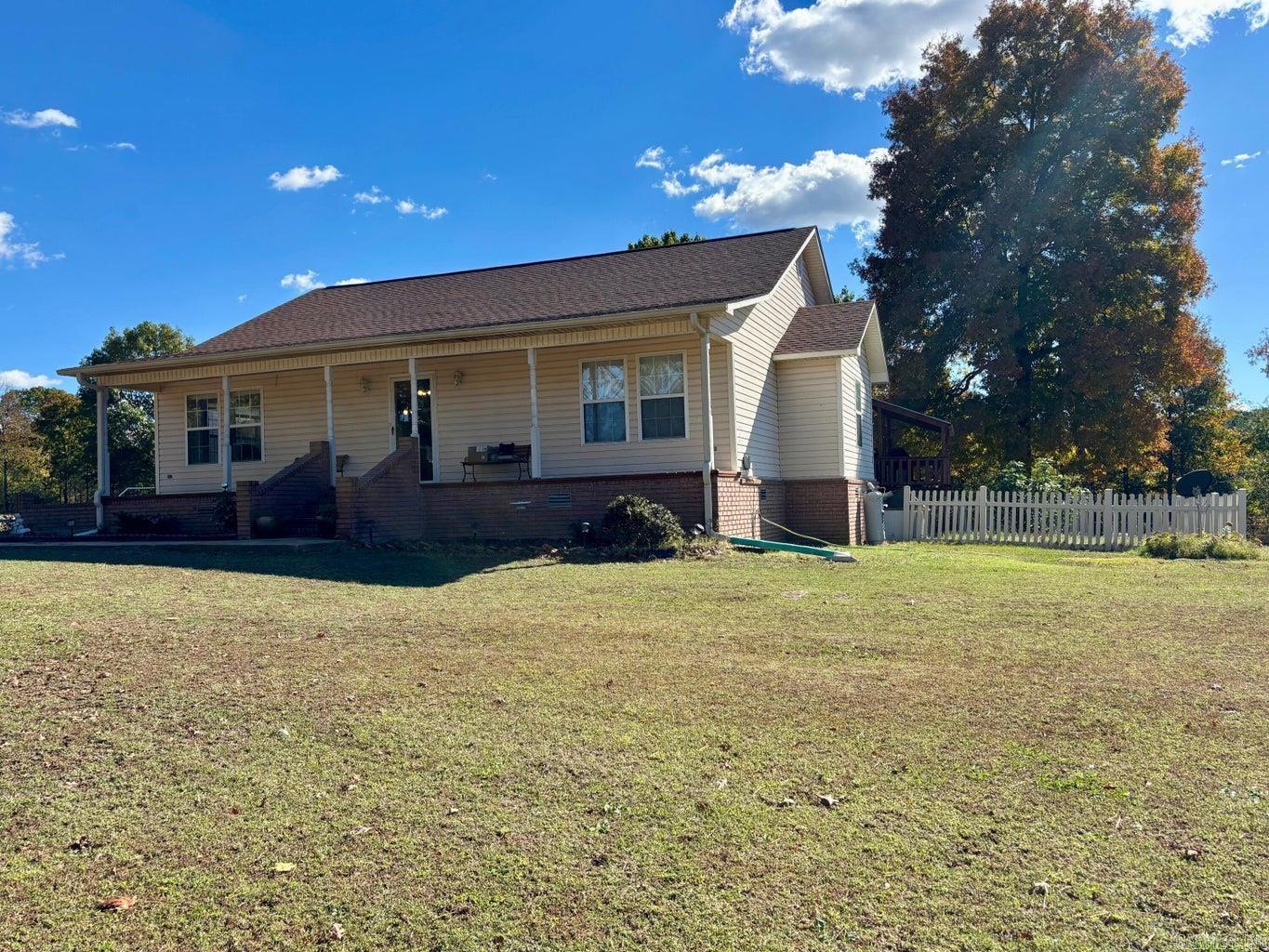 15 White Oak Lane Pleasant Plains, AR 72568