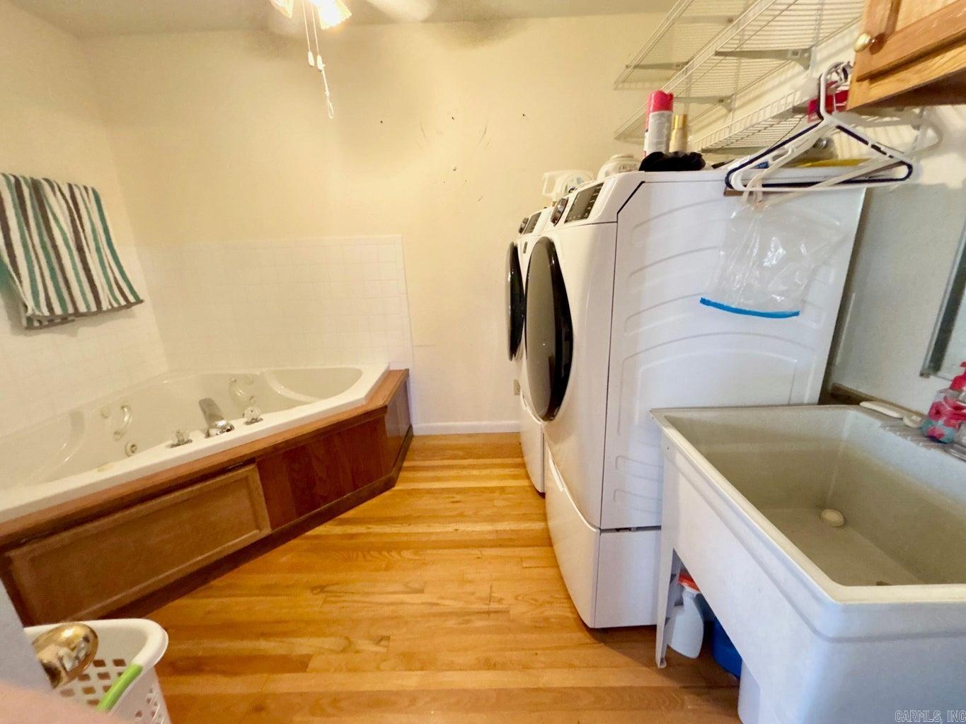 15 White Oak Lane Pleasant Plains, AR 72568