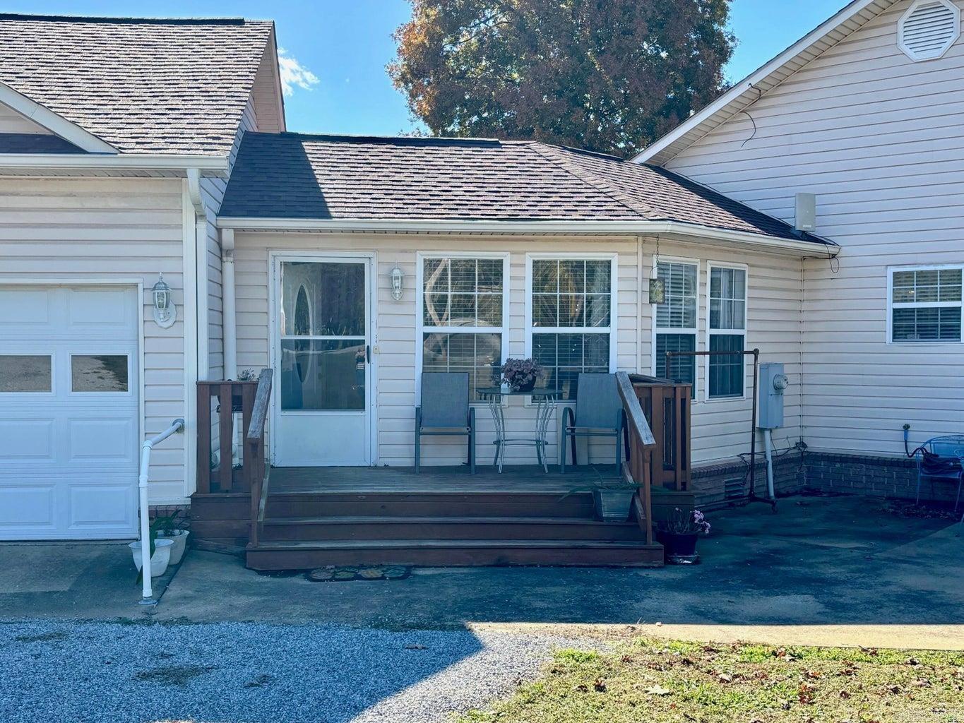 15 White Oak Lane Pleasant Plains, AR 72568