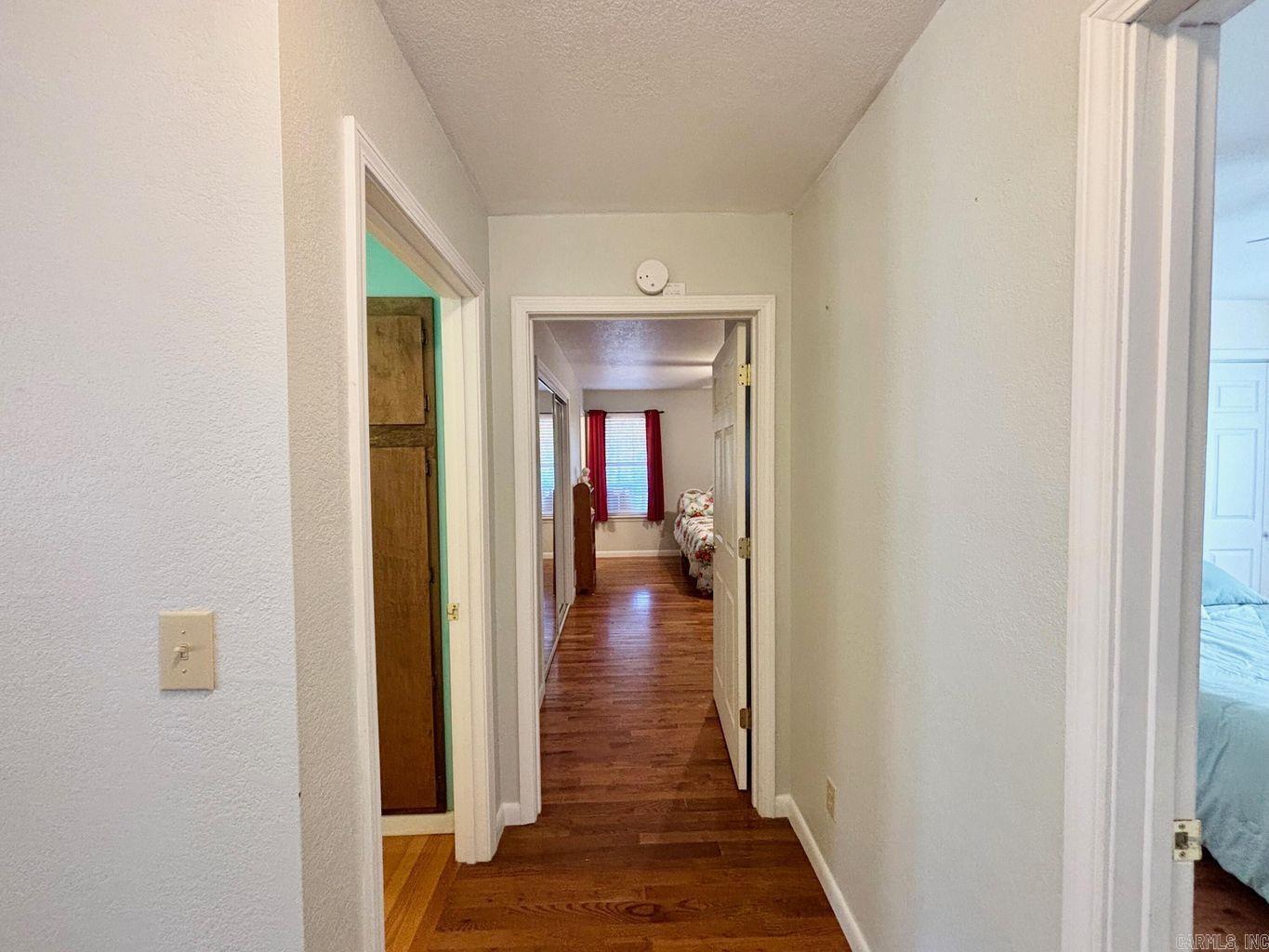 15 White Oak Lane Pleasant Plains, AR 72568