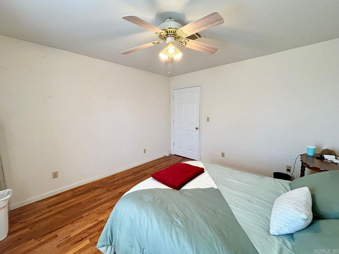 15 White Oak Lane Pleasant Plains, AR 72568