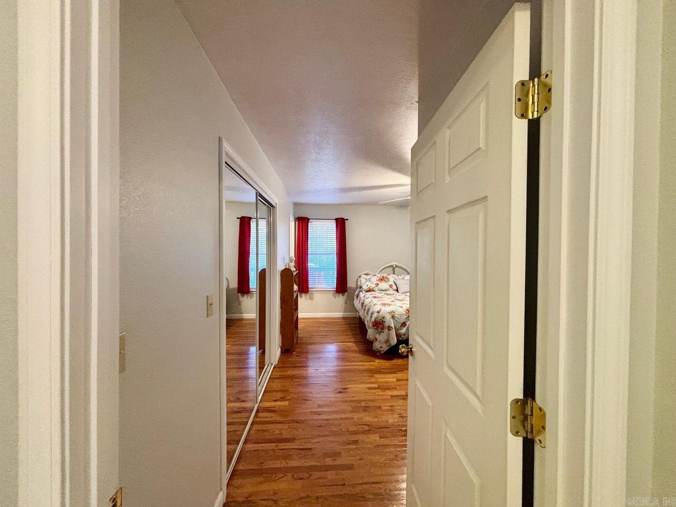 15 White Oak Lane Pleasant Plains, AR 72568