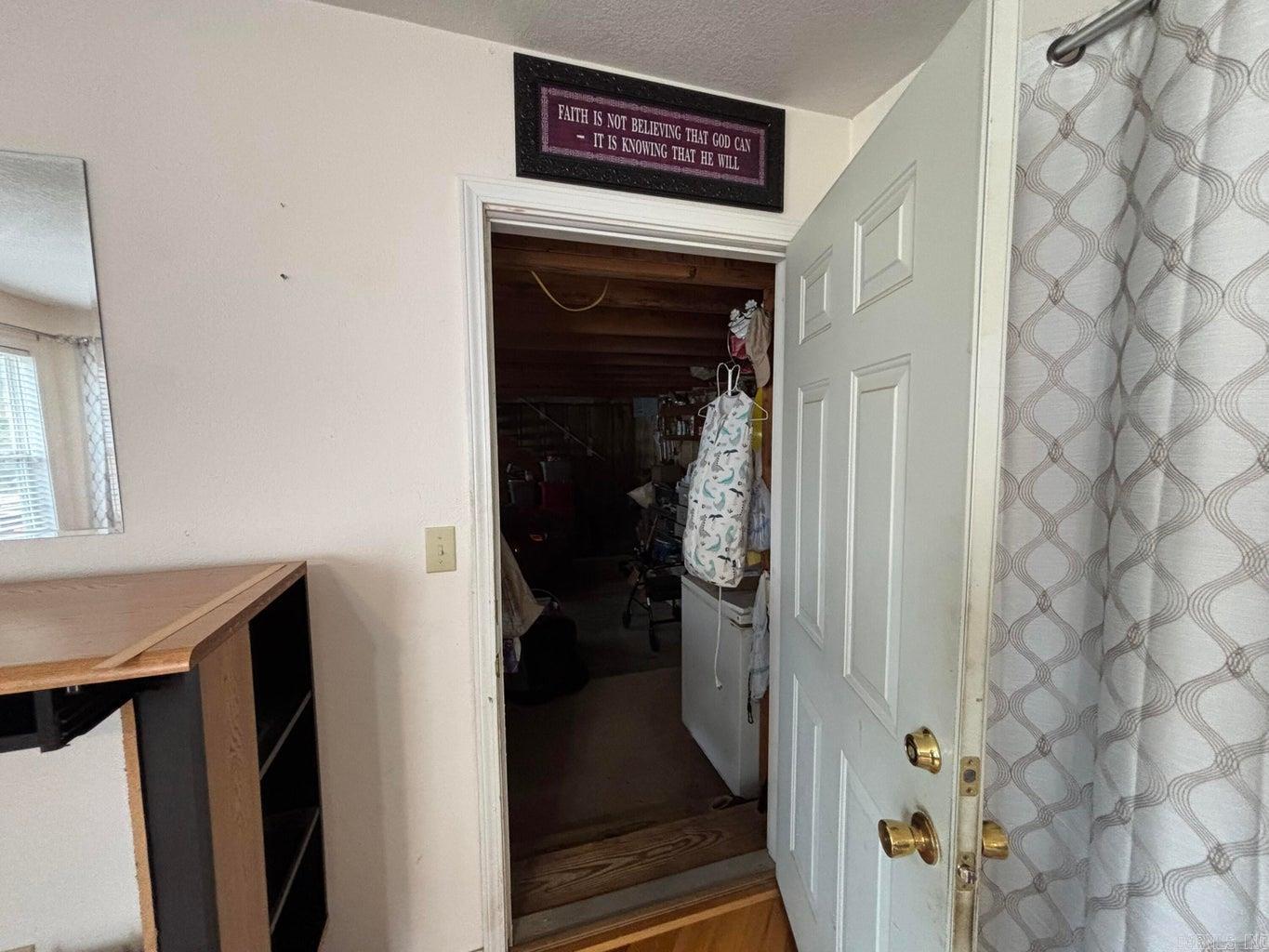 15 White Oak Lane Pleasant Plains, AR 72568