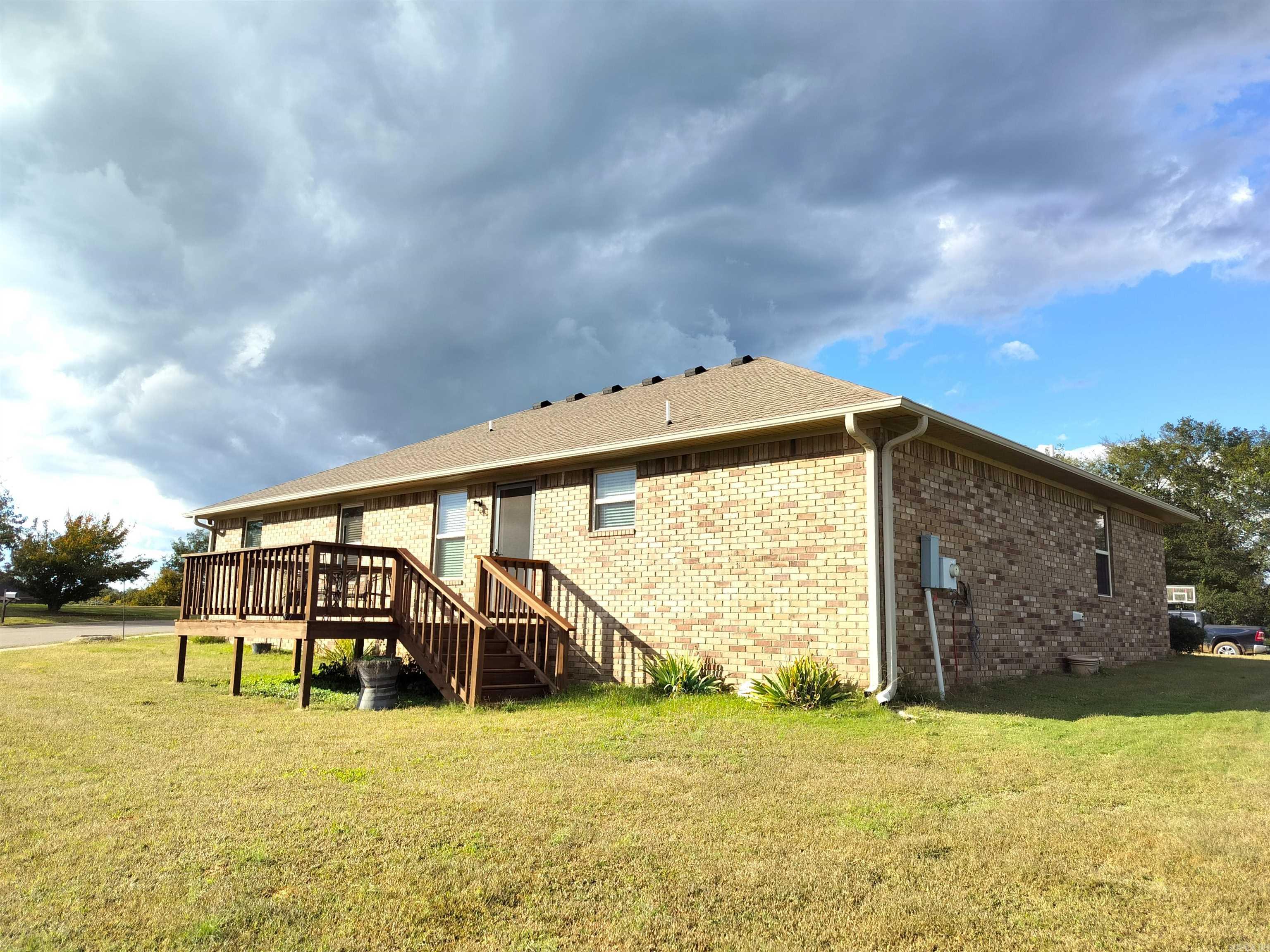 112 PeachTree  Clarksville, AR