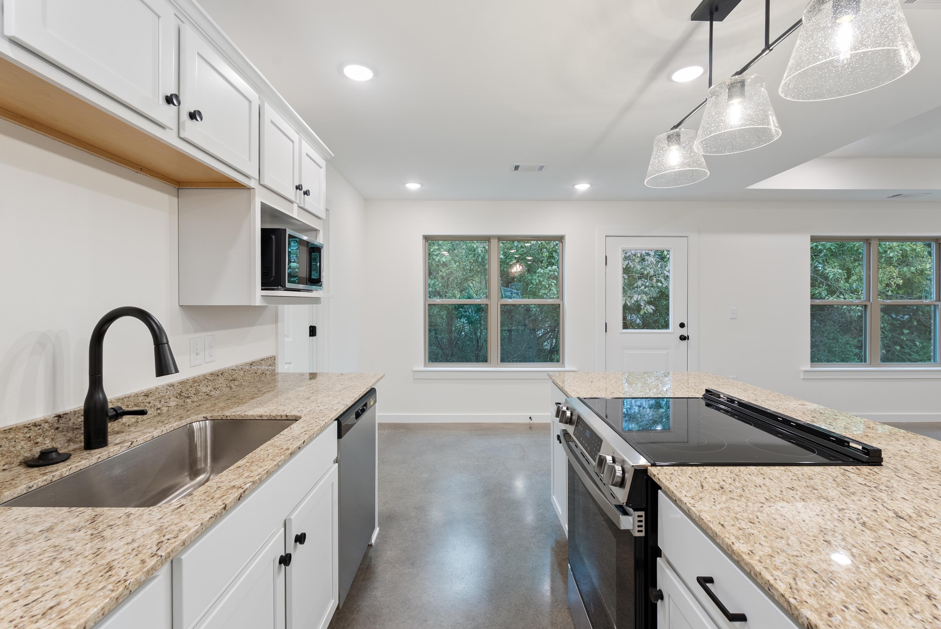 305 Parkway  Morrilton, AR