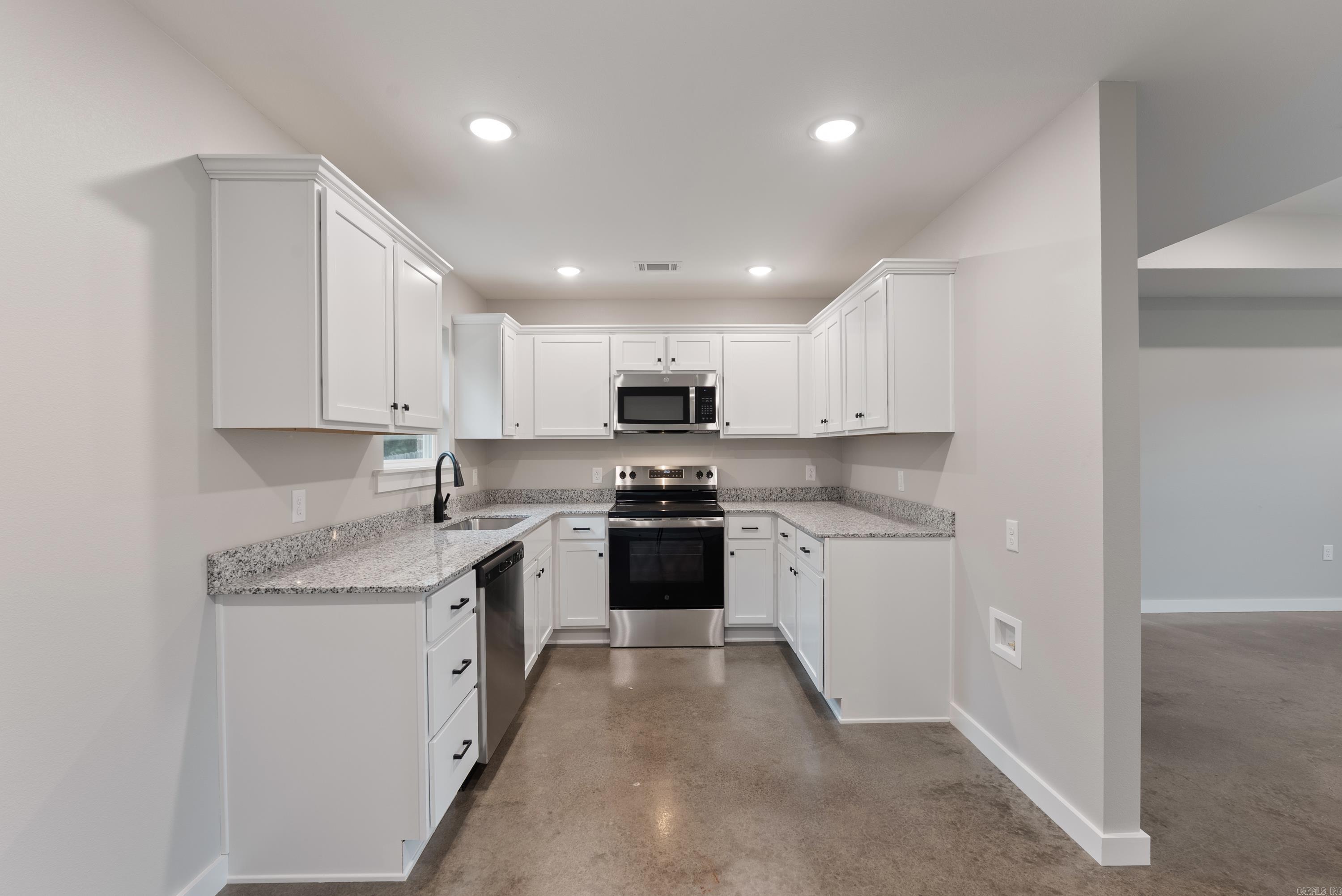 303 Parkway Avenue Morrilton, AR 72110