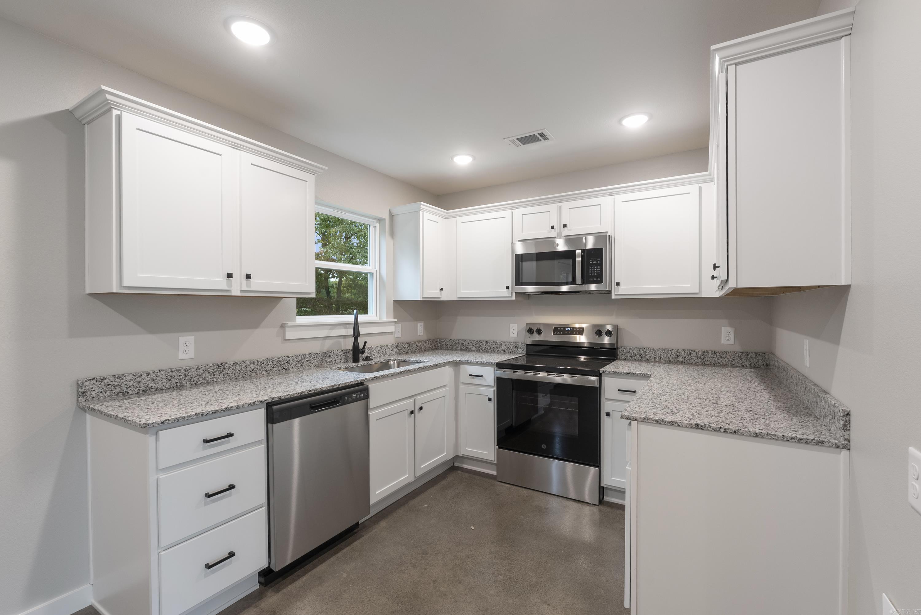 303 Parkway Avenue Morrilton, AR 72110