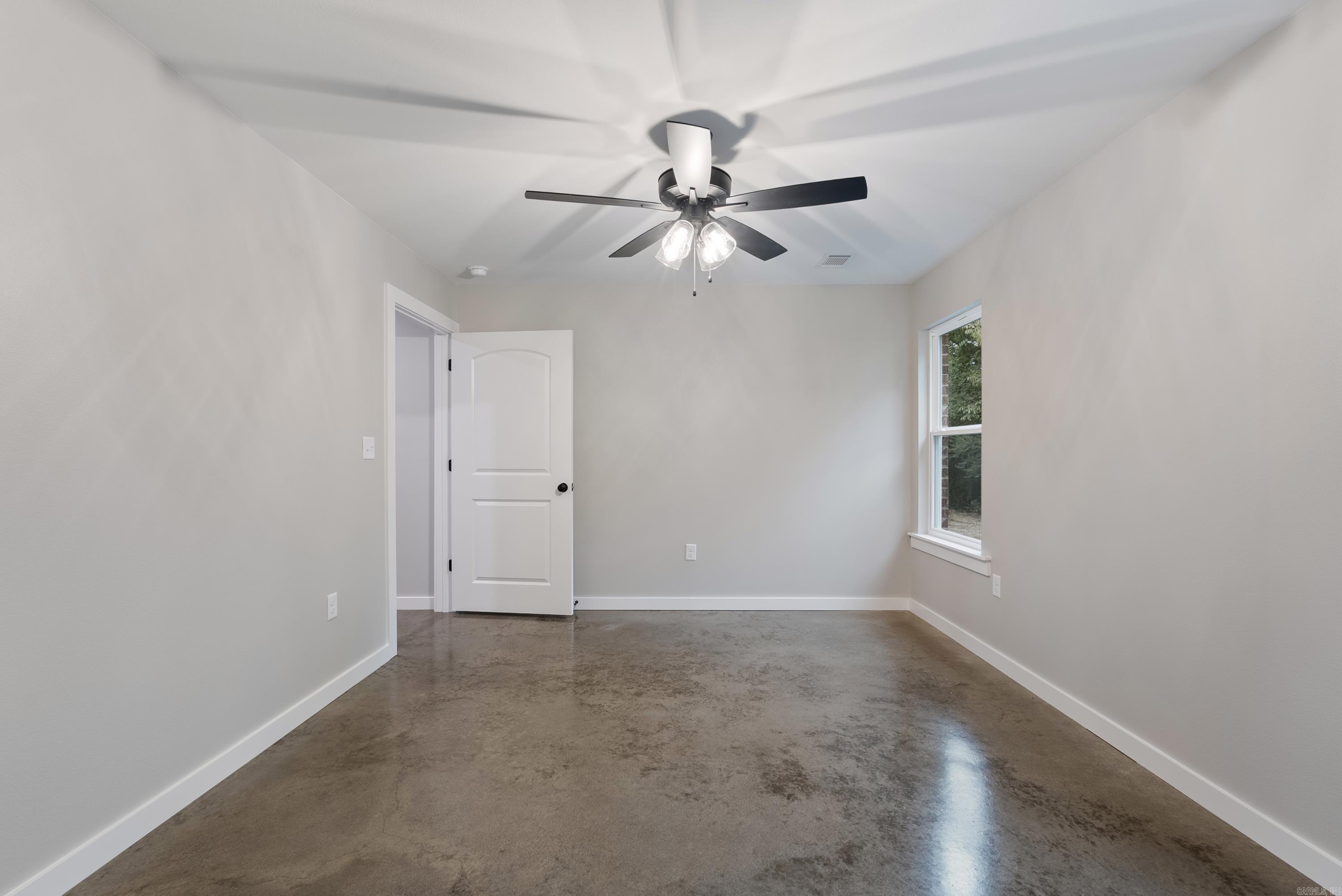 303 Parkway Avenue Morrilton, AR 72110