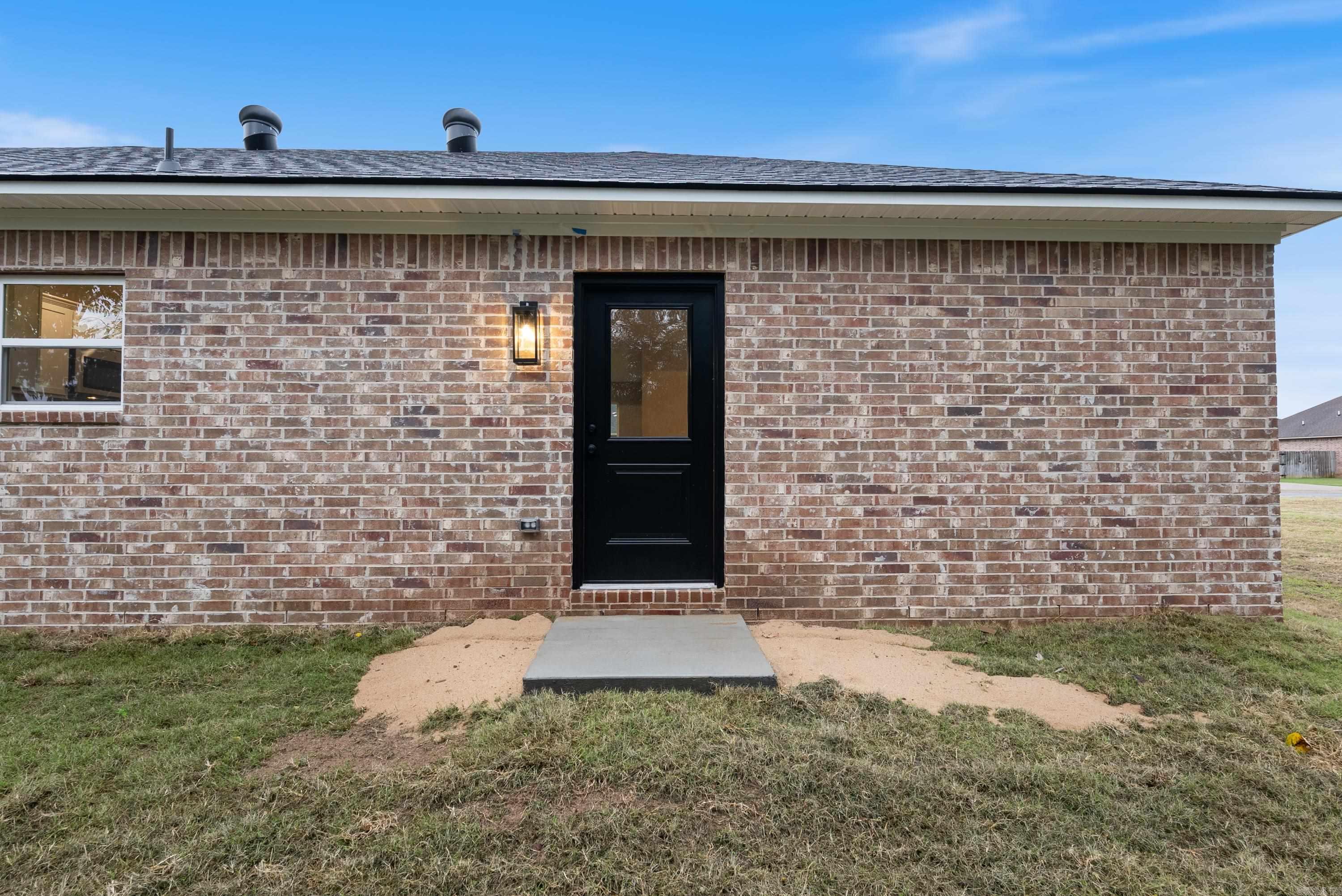 303 Parkway Avenue Morrilton, AR 72110