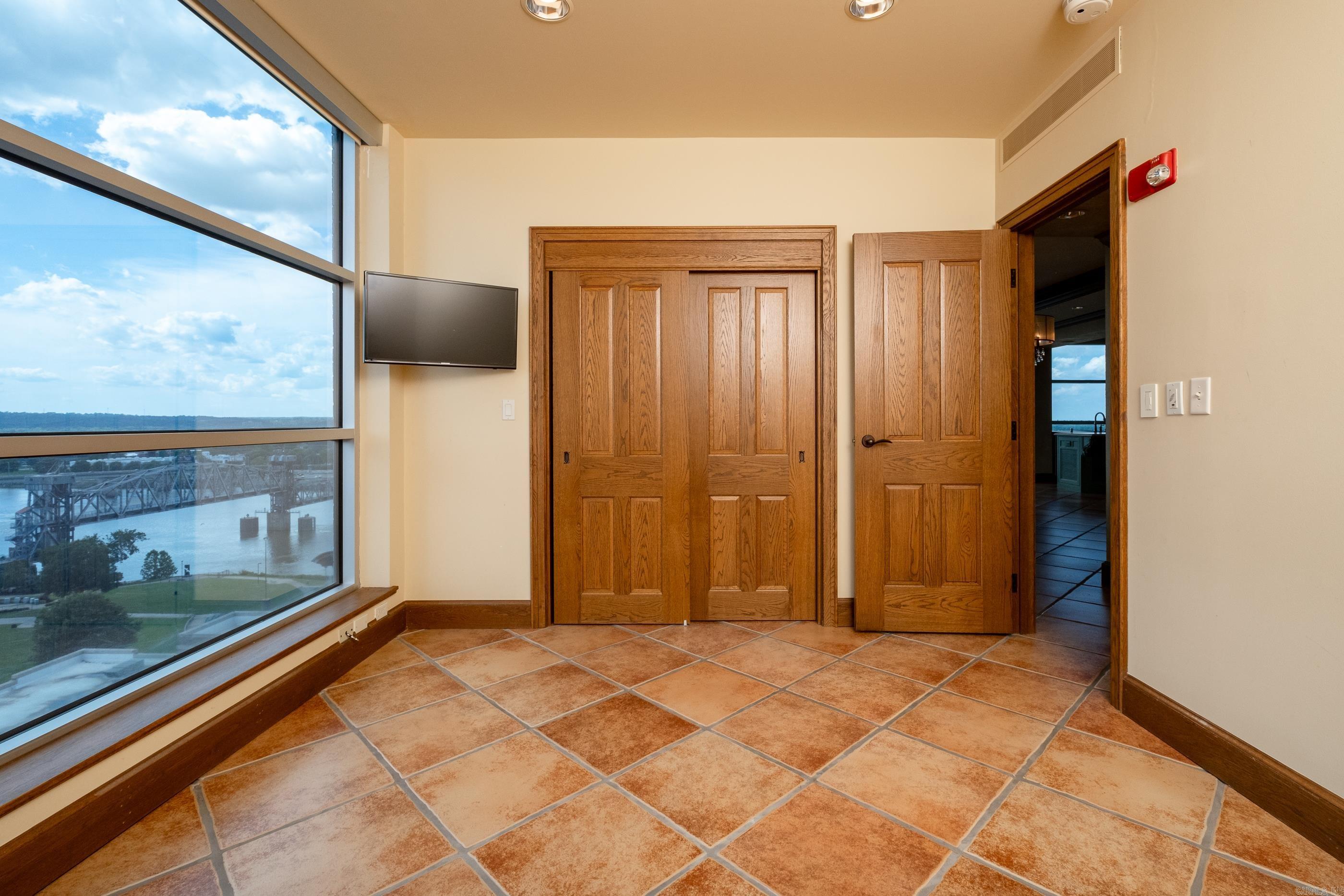 521 President Clinton  Little Rock, AR