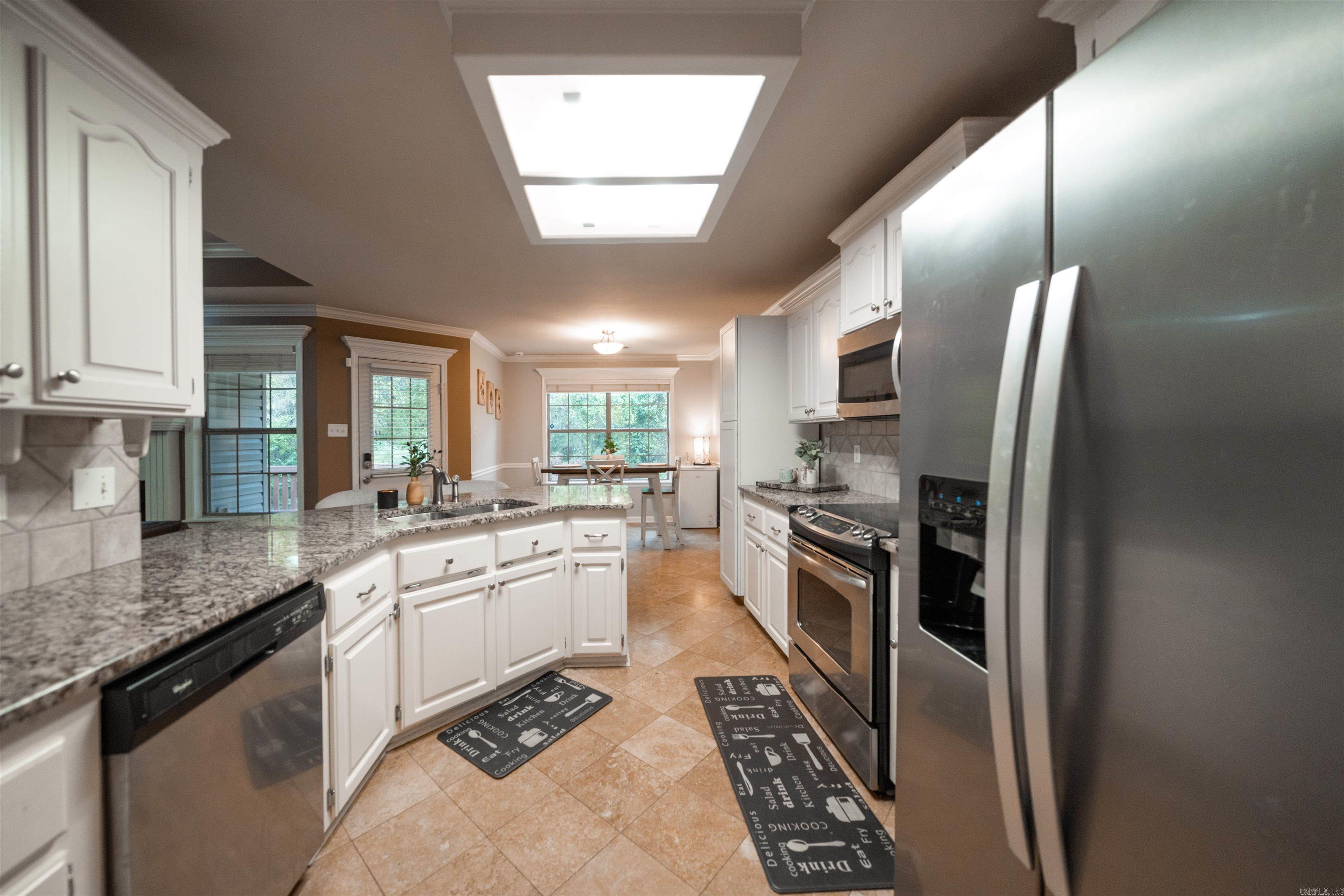 7 Glacier Cove Maumelle, AR 72113