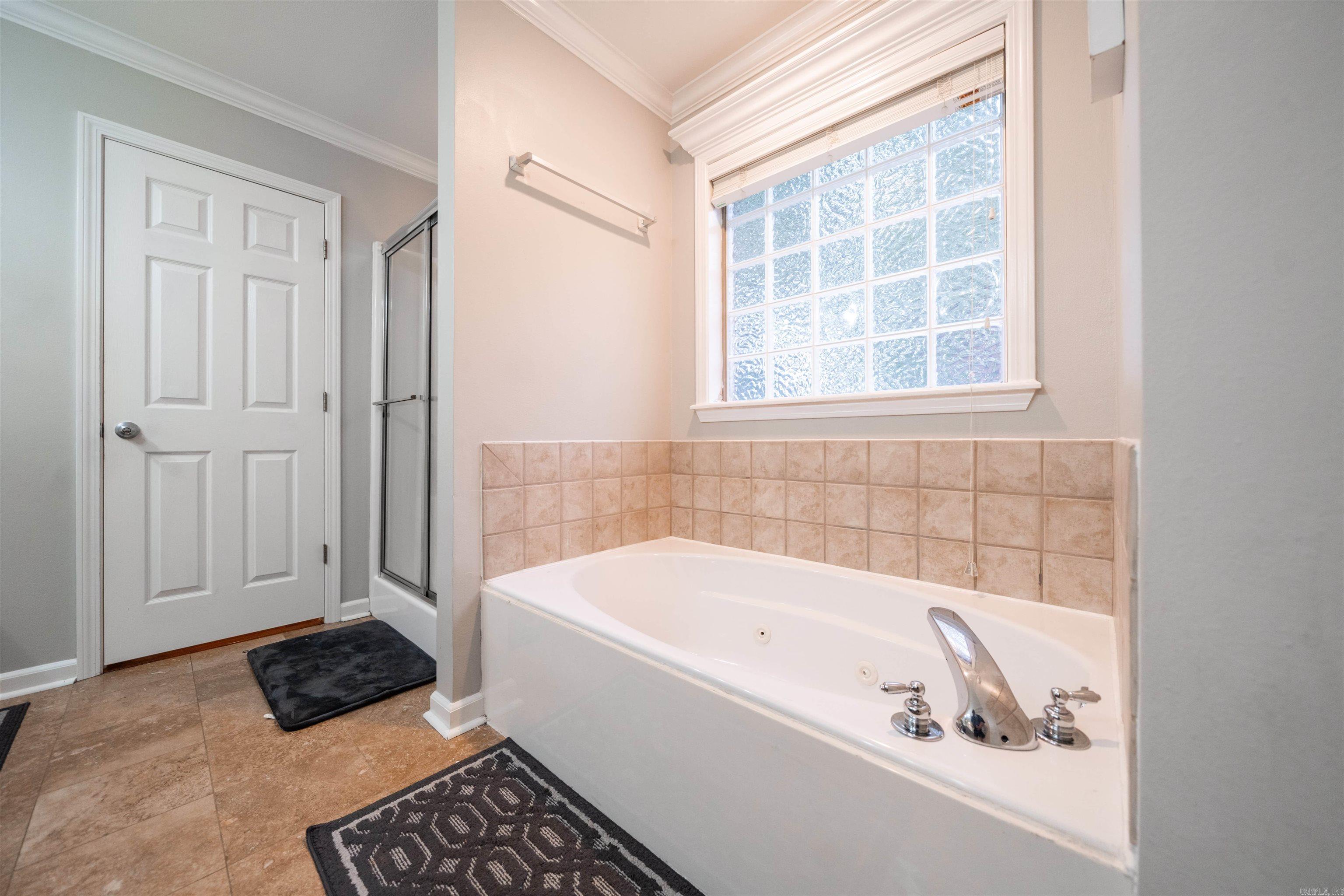 7 Glacier Cove Maumelle, AR 72113