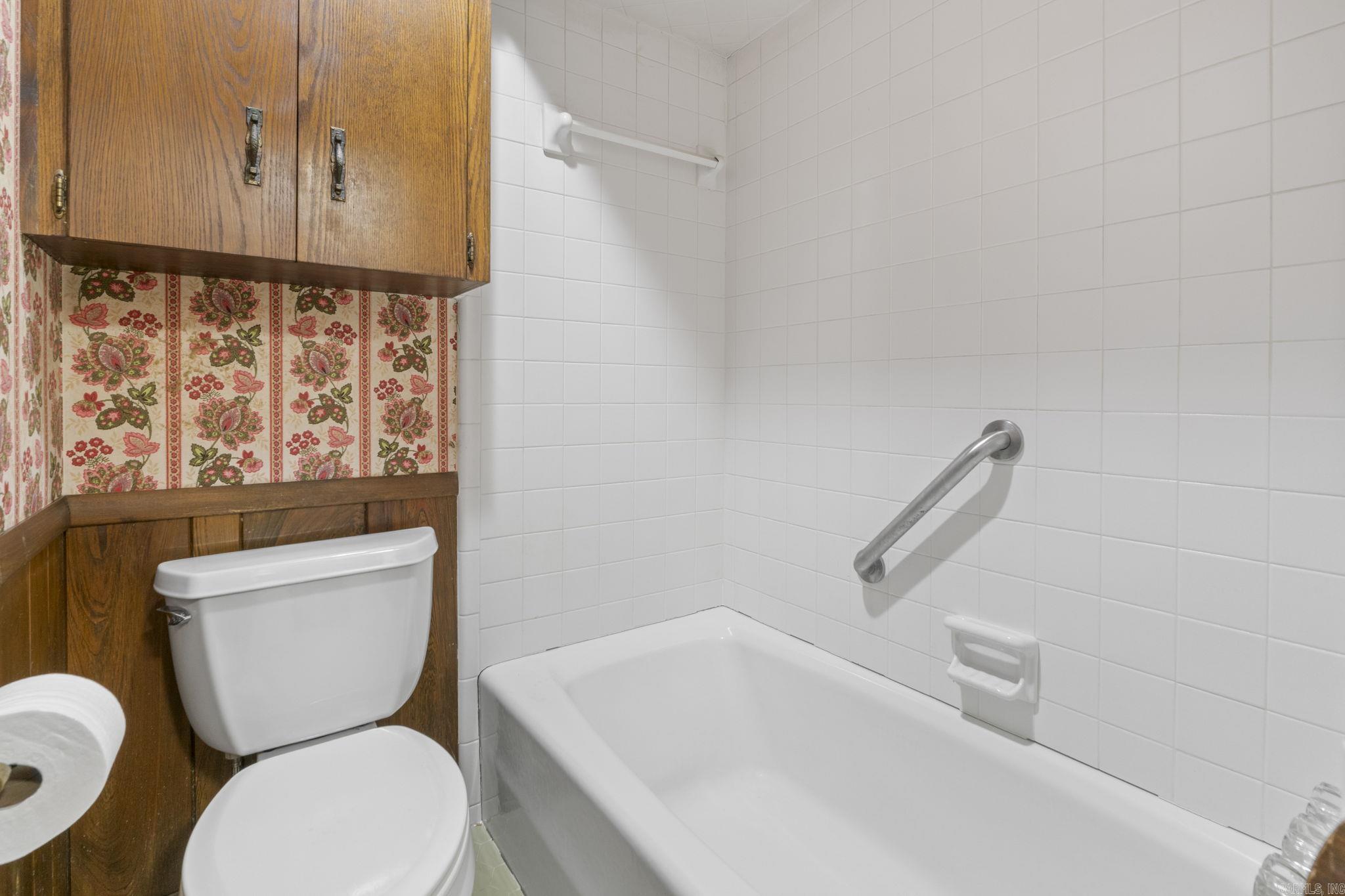 3 Pine Tree Point North Little Rock, AR 72116-8315