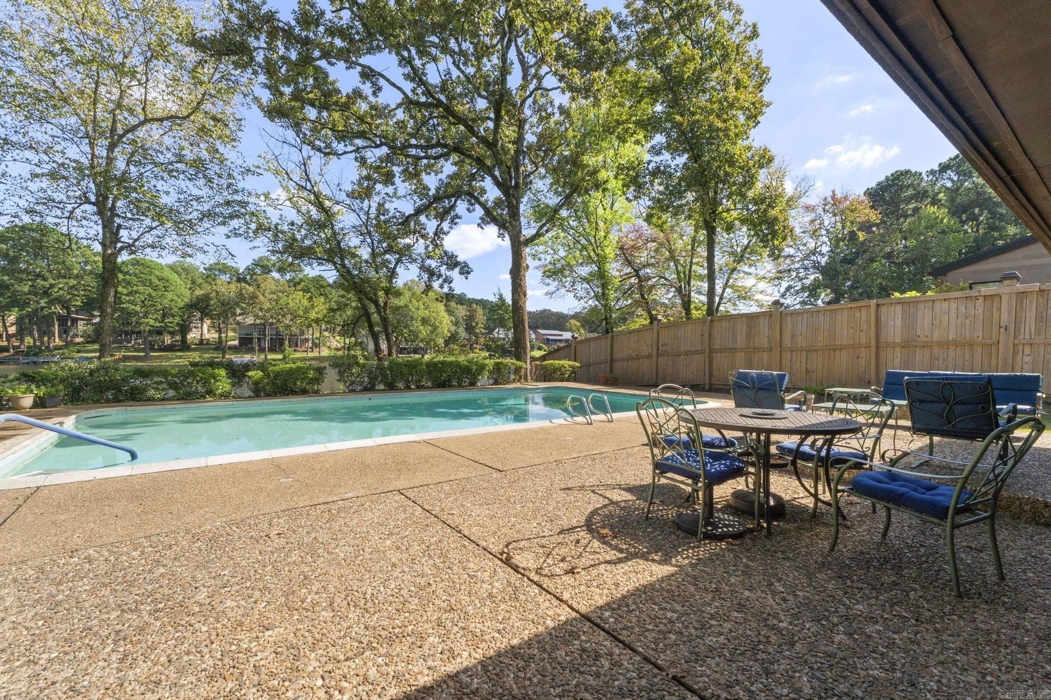 3 Pine Tree Point North Little Rock, AR 72116-8315