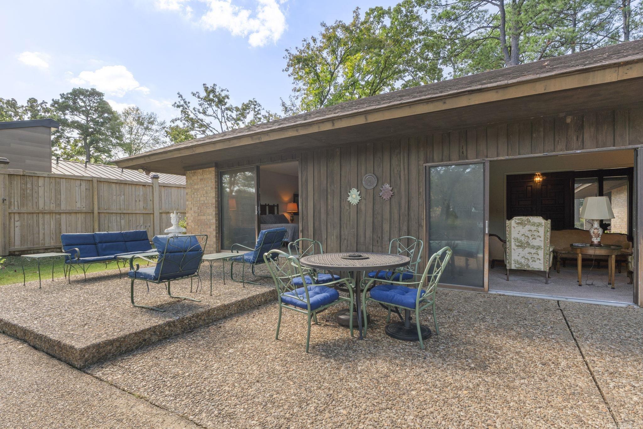 3 Pine Tree Point North Little Rock, AR 72116-8315