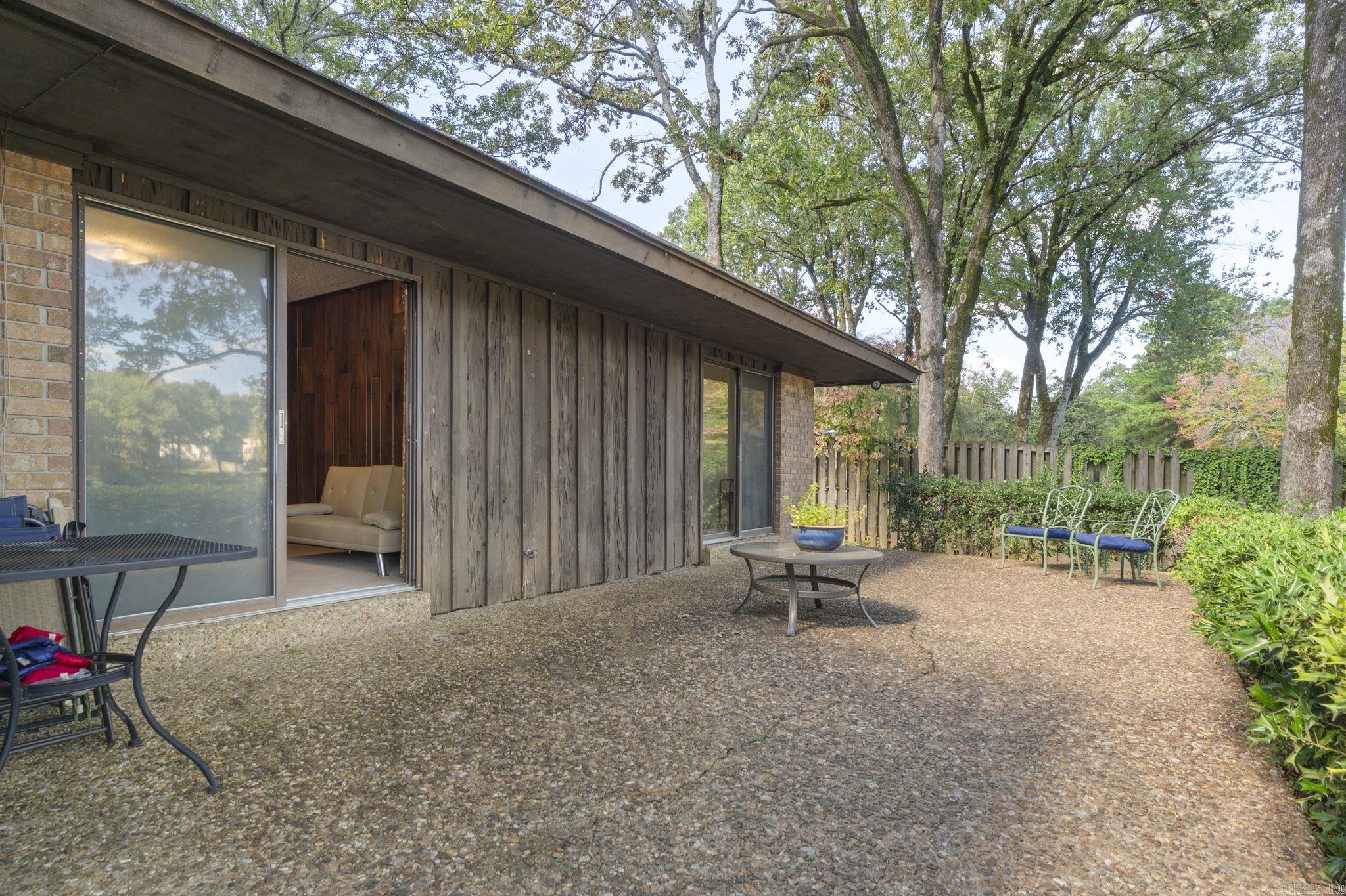 3 Pine Tree Point North Little Rock, AR 72116-8315