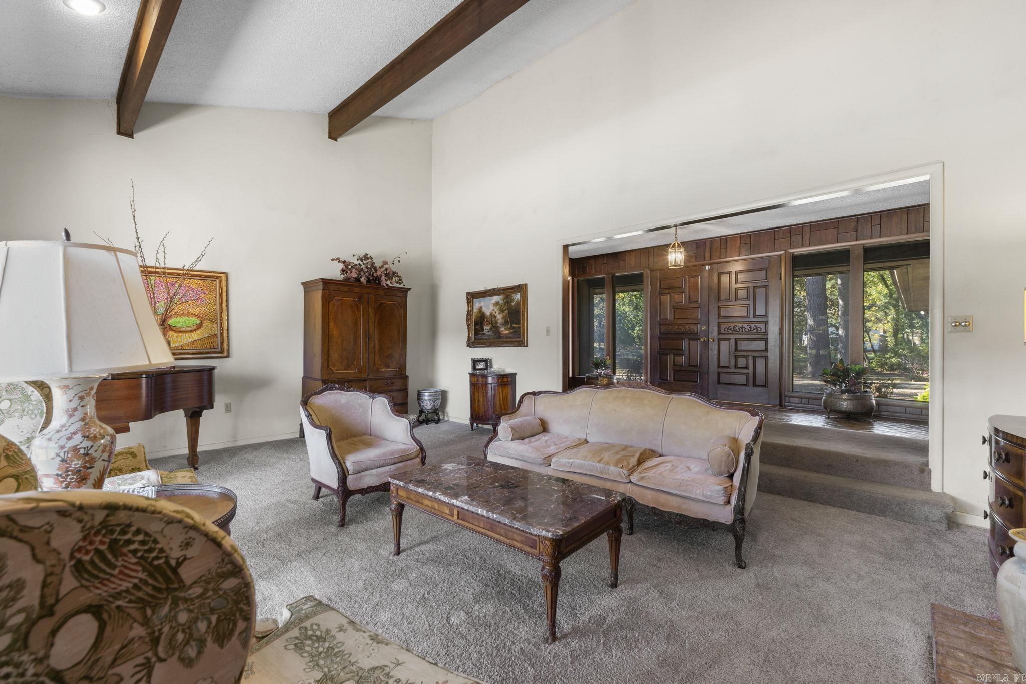 3 Pine Tree Point North Little Rock, AR 72116-8315