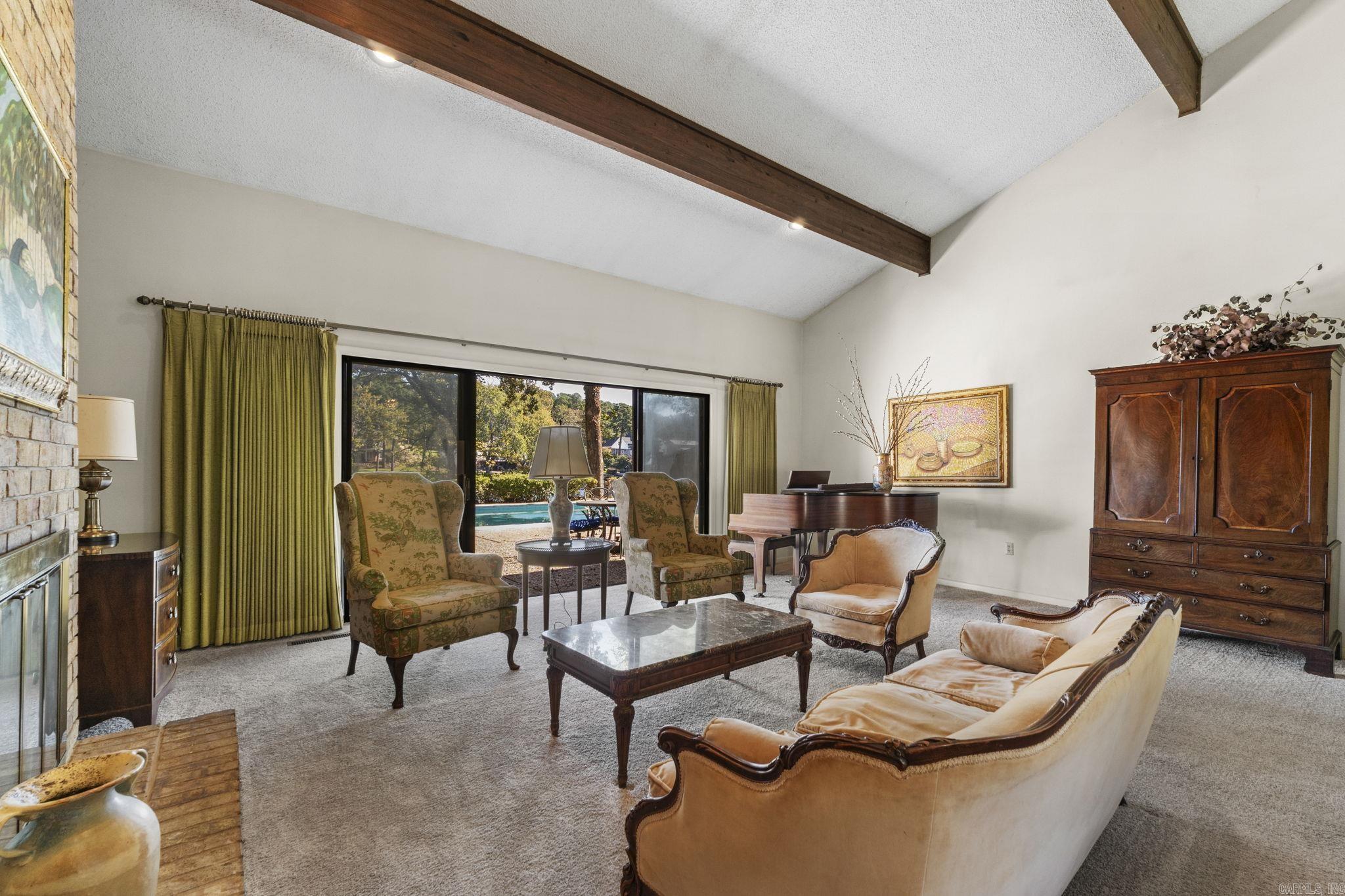 3 Pine Tree Point North Little Rock, AR 72116-8315