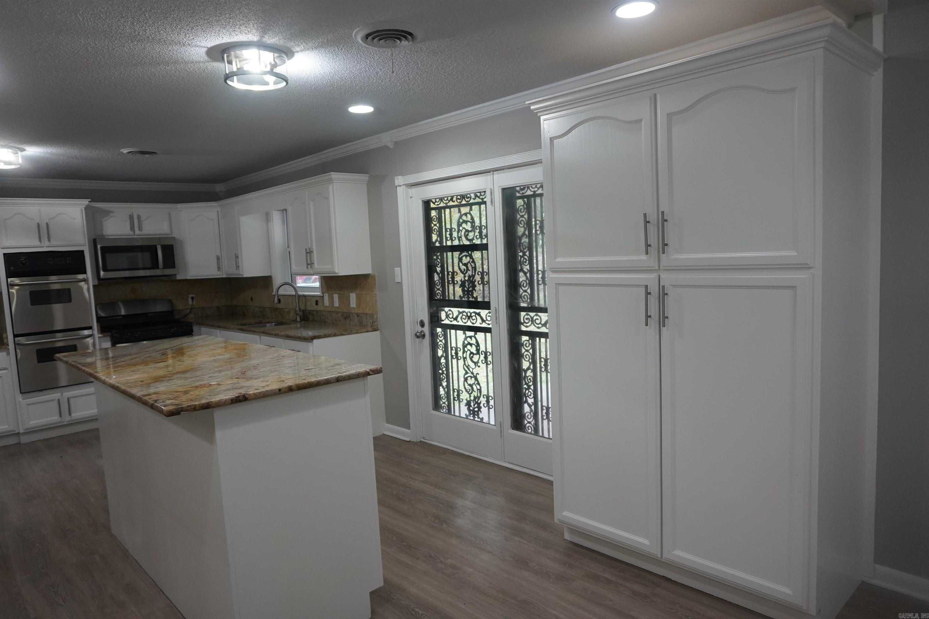 200 Newman Dr.  Helena, AR