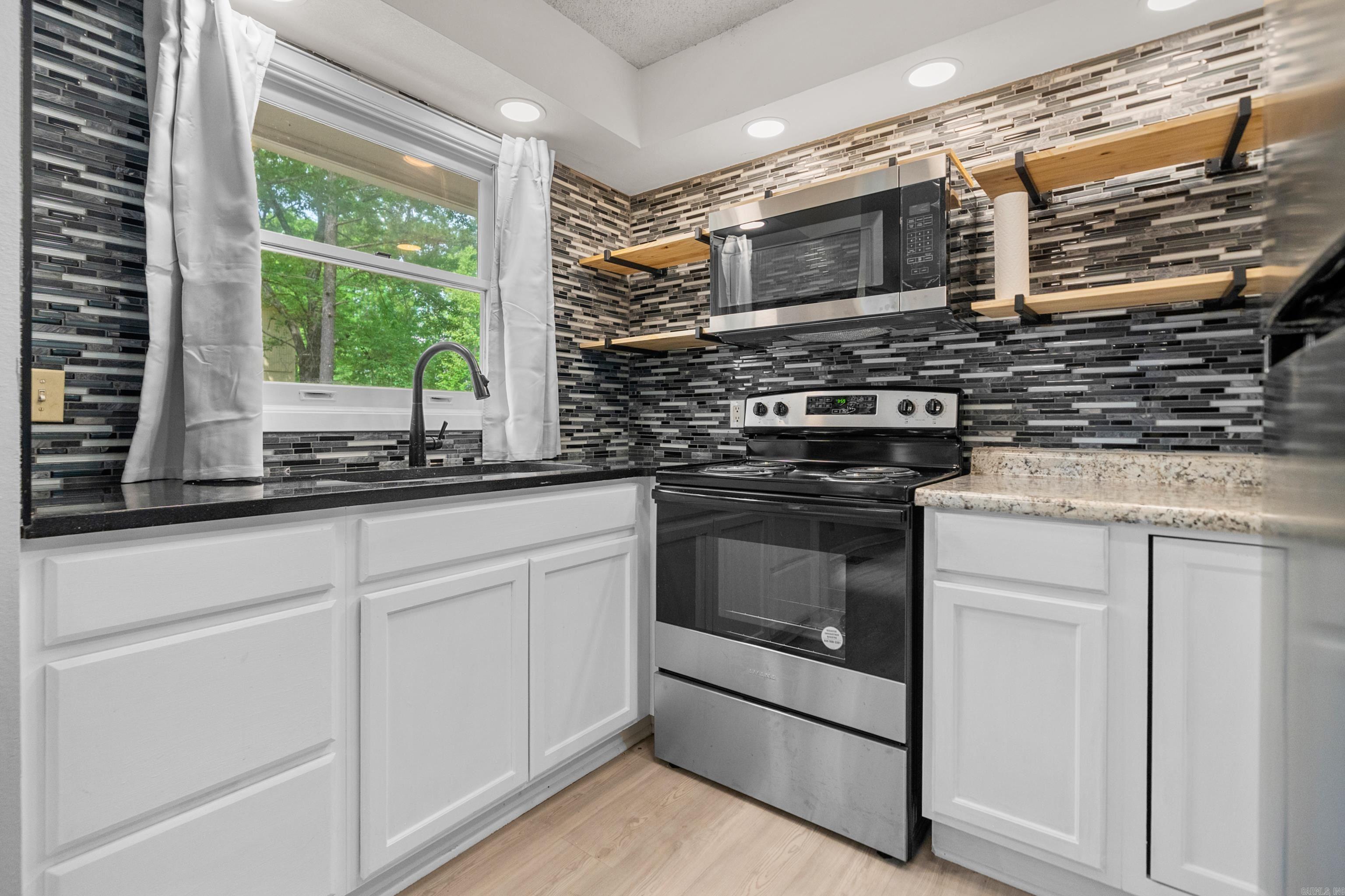 73 PERRALENA WAY Hot Springs Village, AR 71909