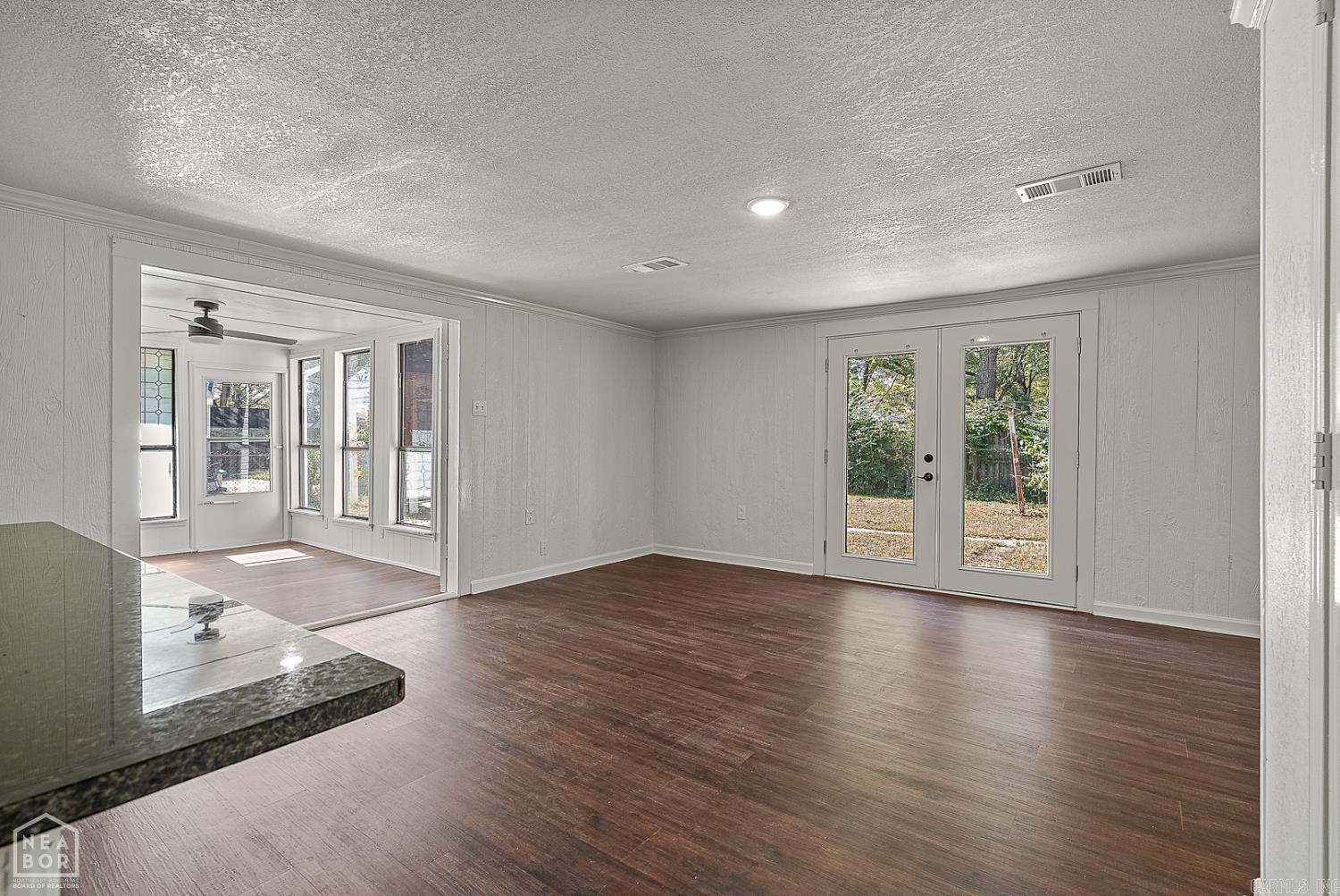 451 S Roselawn  West Memphis, AR