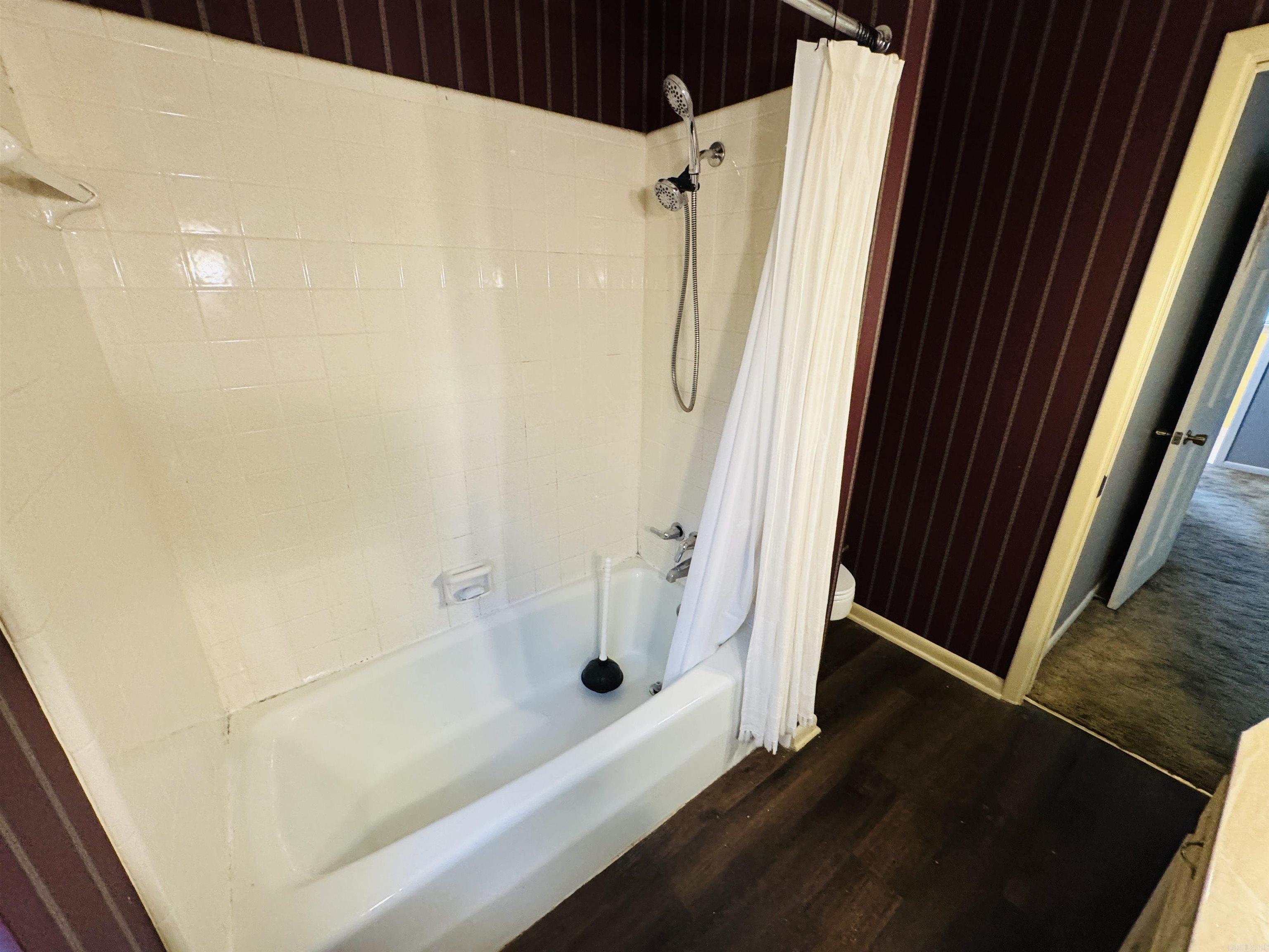 1701 War Eagle Drive North Little Rock, AR 72116