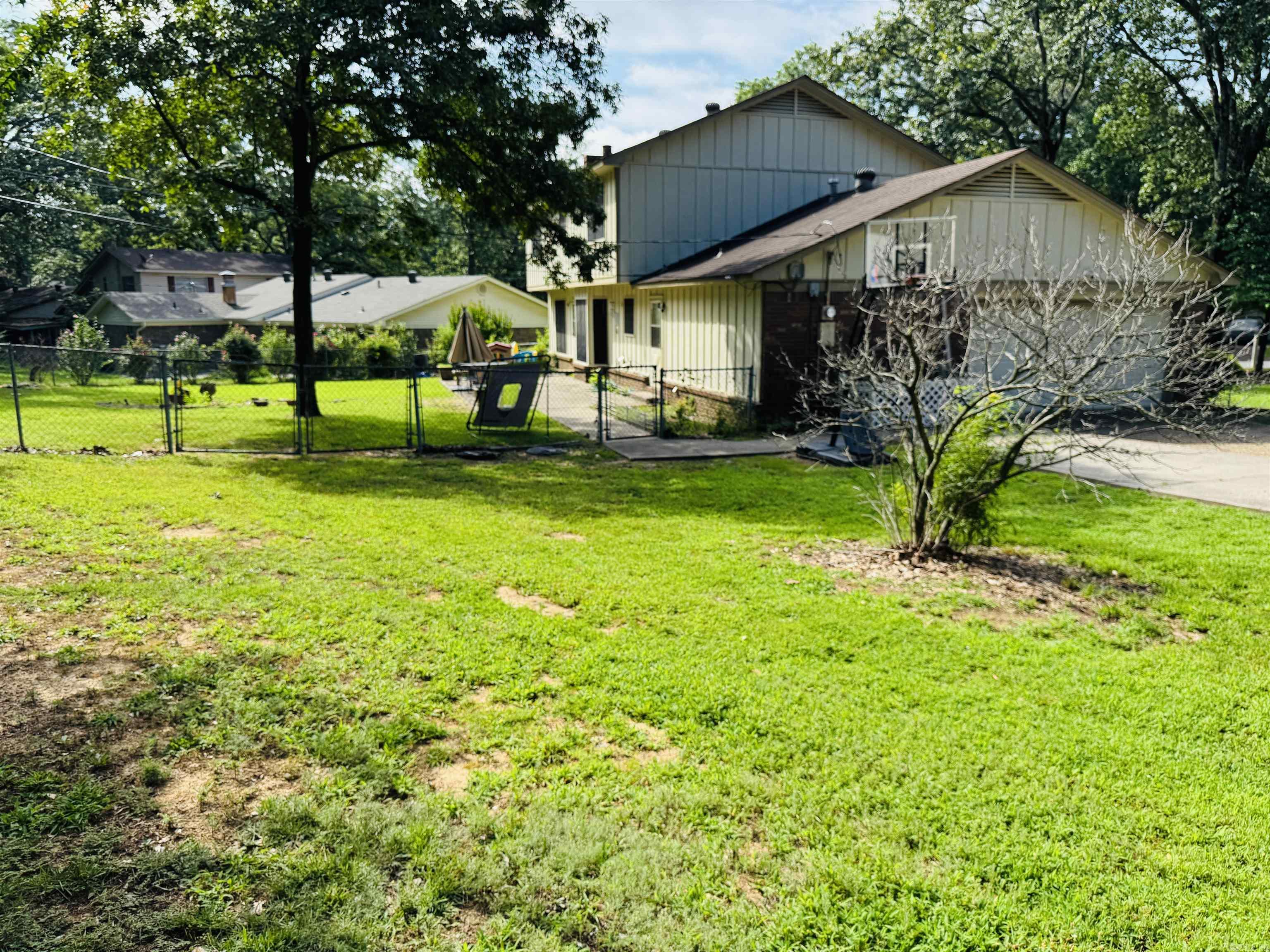 1701 War Eagle Drive North Little Rock, AR 72116