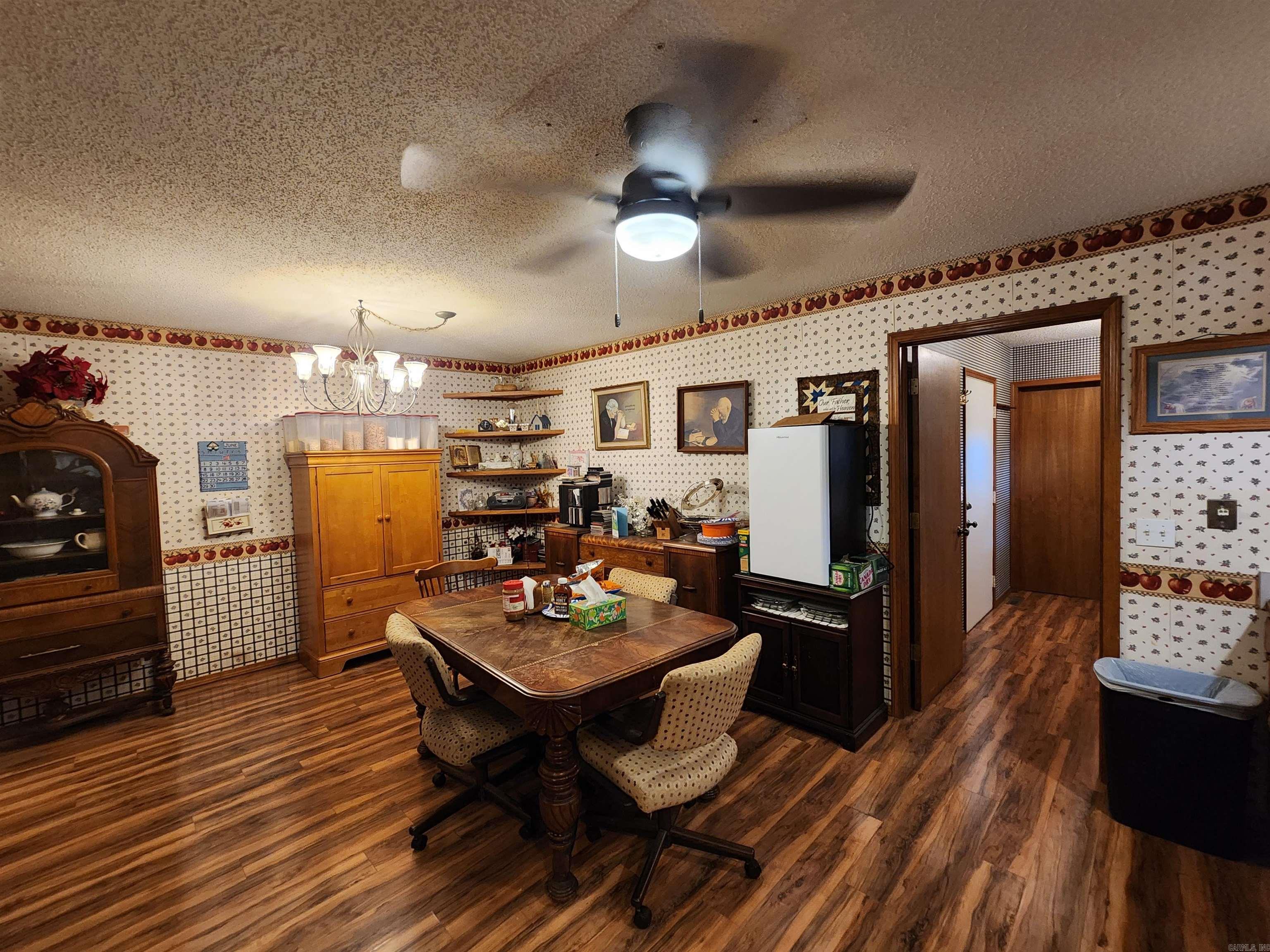 1805 Van Buren  Mountain Home, AR