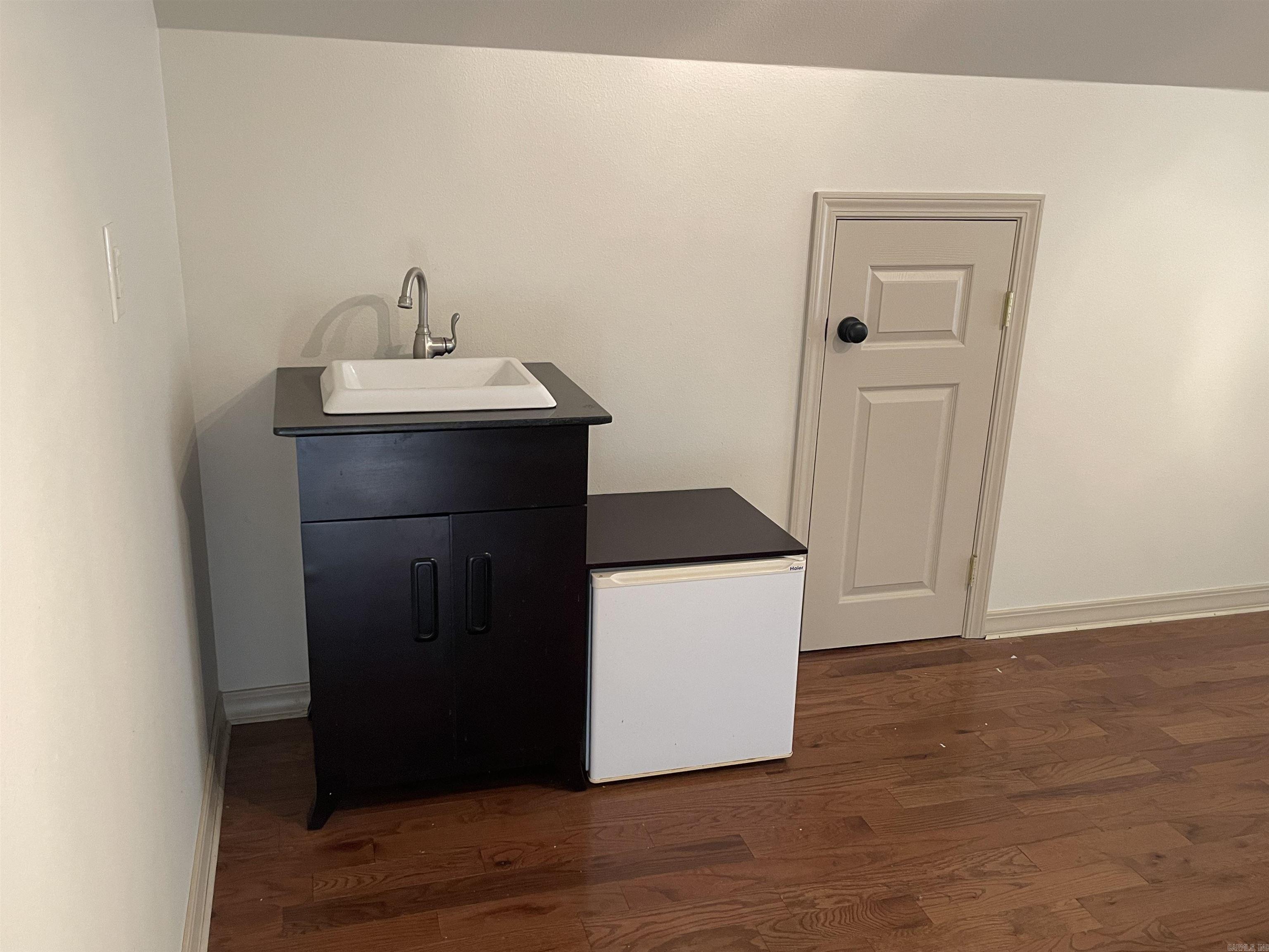 106 Danial  Fairfield Bay, AR