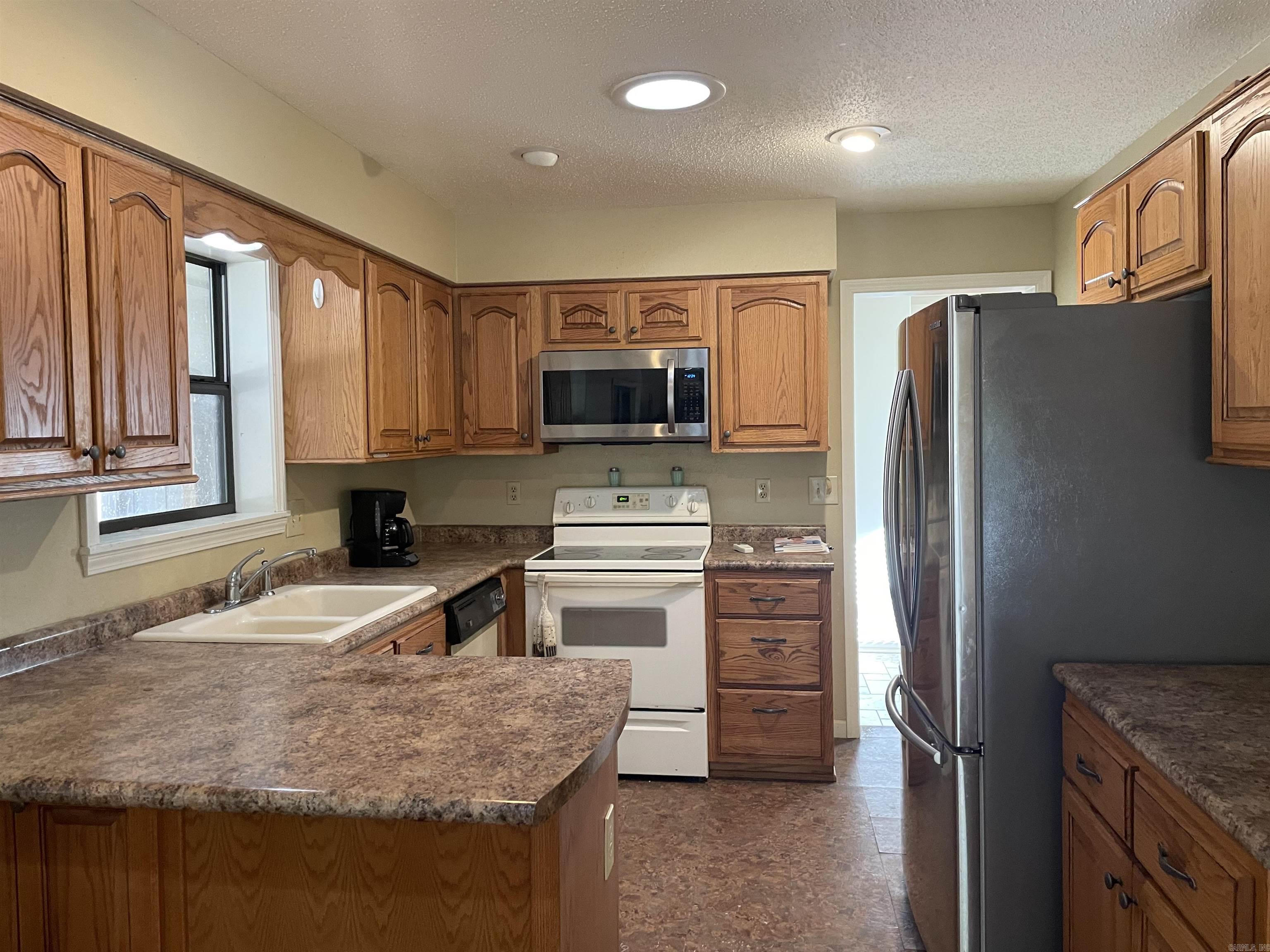 106 Danial  Fairfield Bay, AR