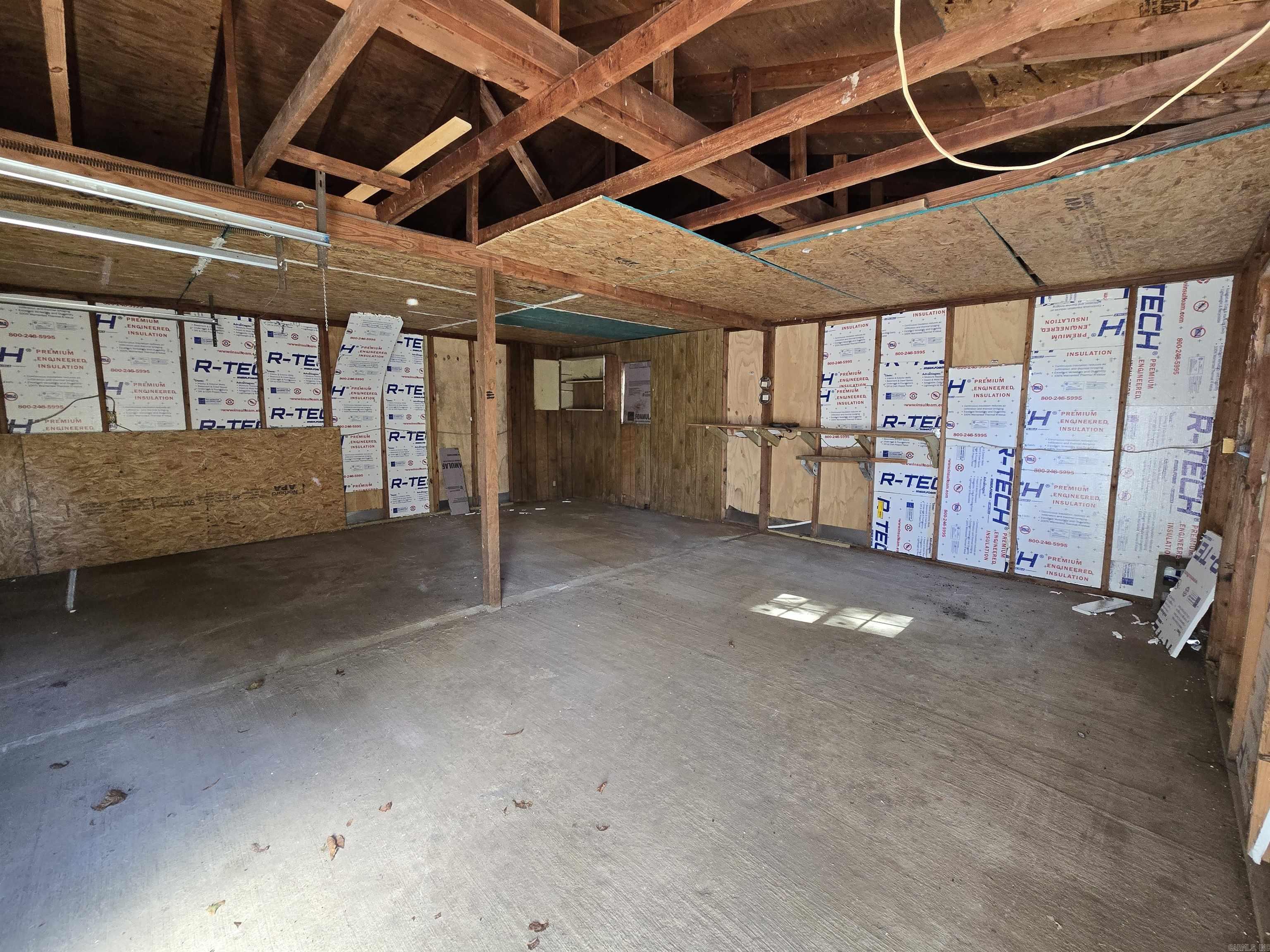 9 Center  Mayflower, AR