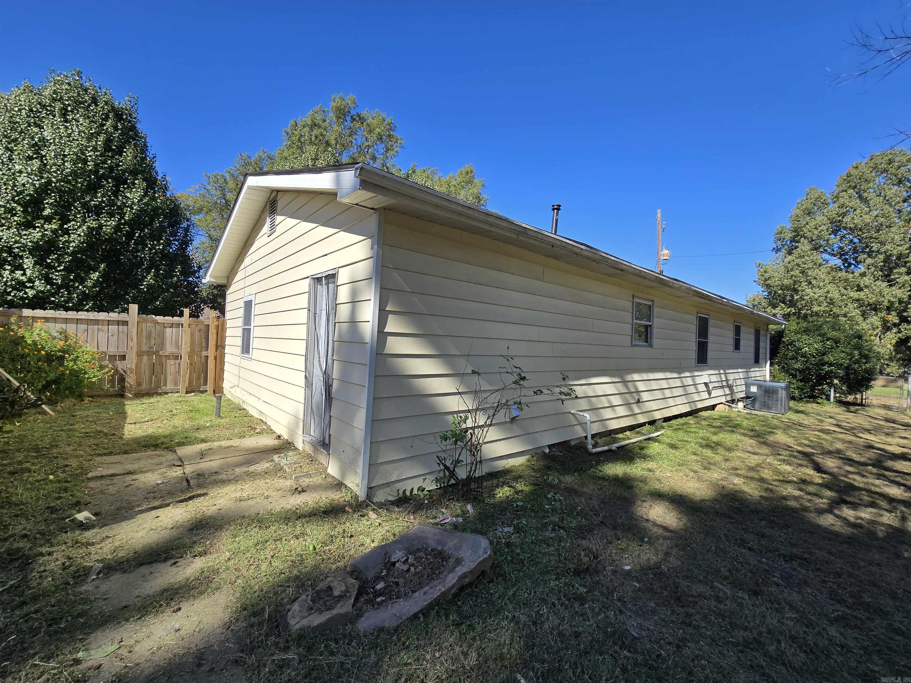 9 Center  Mayflower, AR