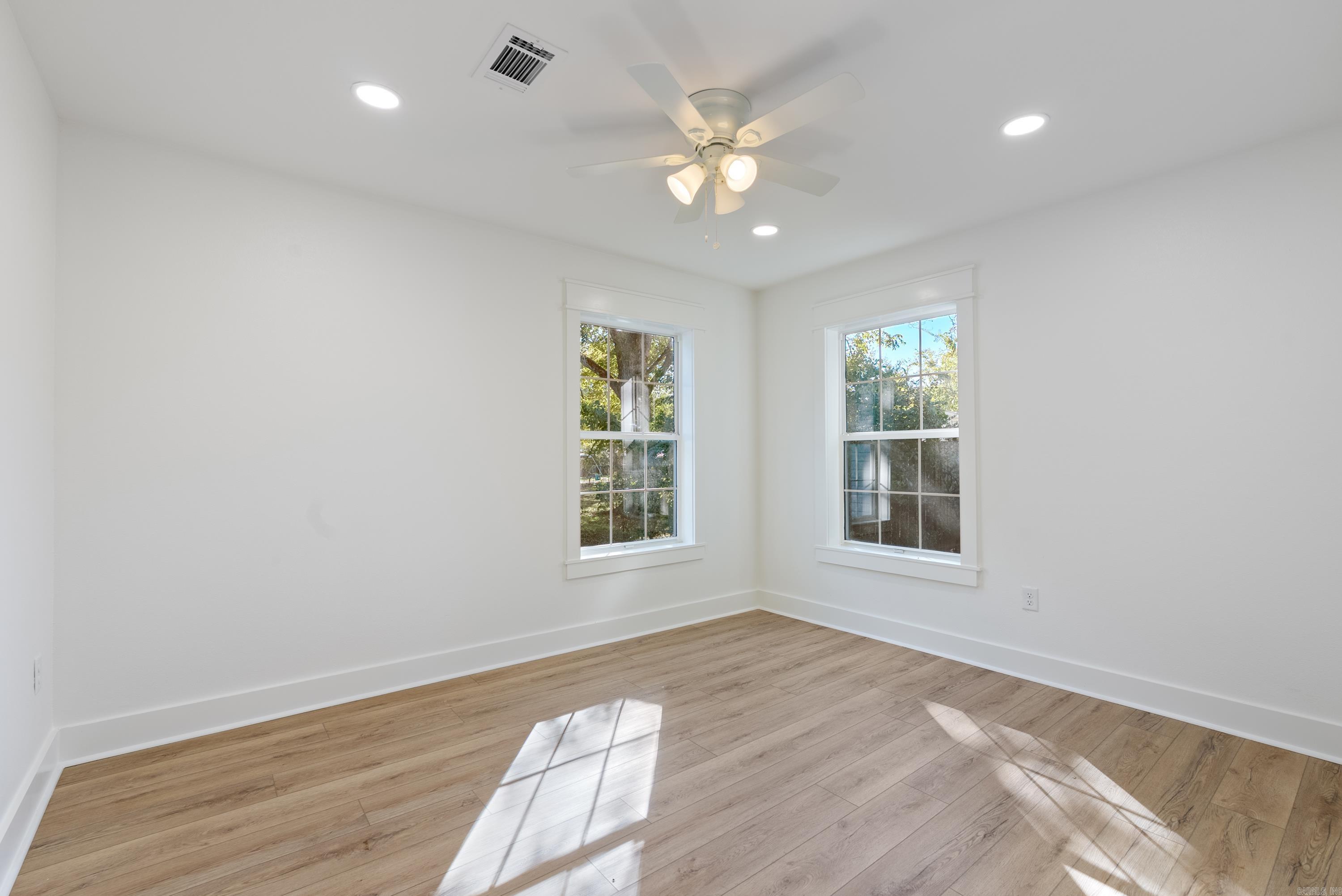 1069 Donaghey  Conway, AR