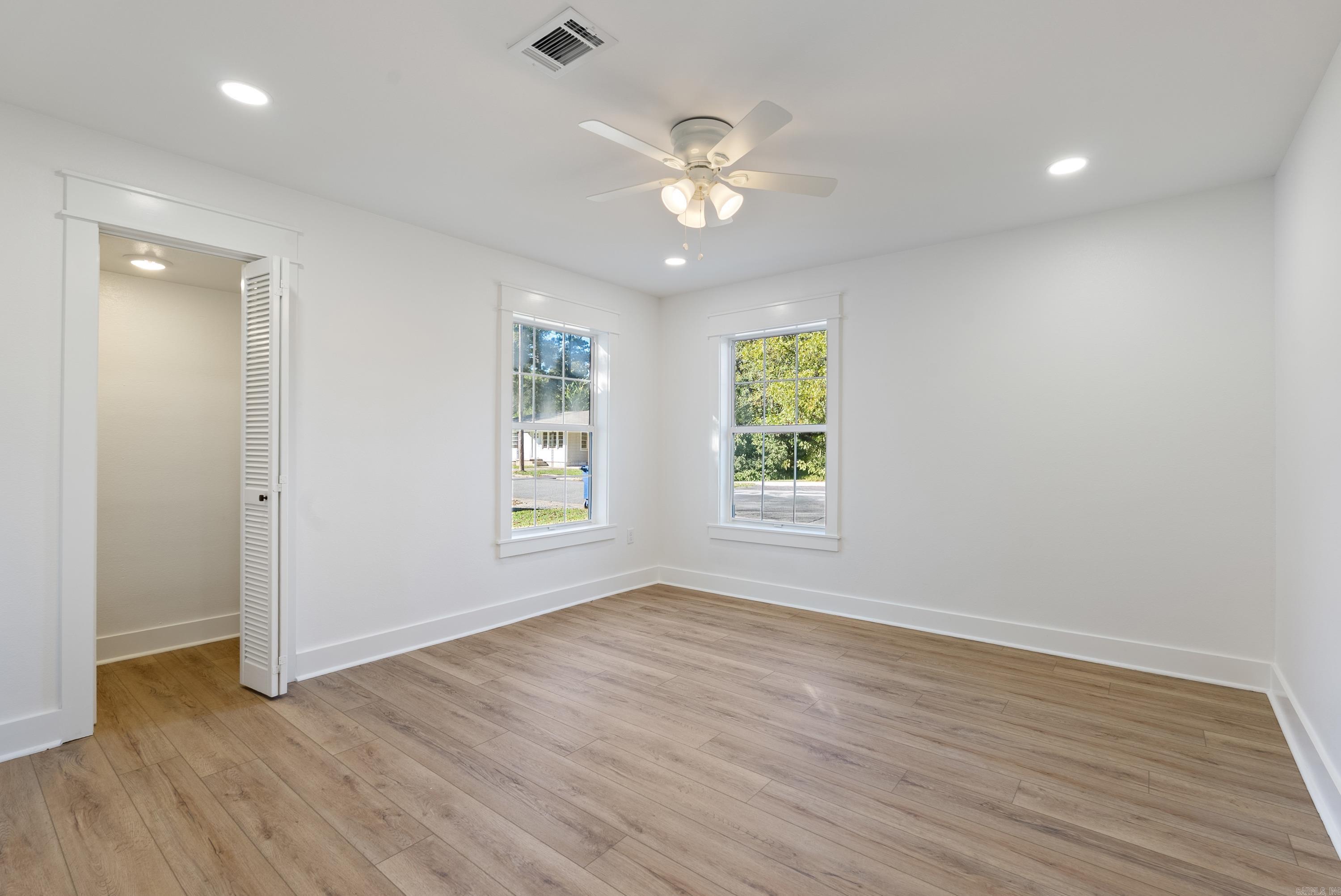 1069 Donaghey  Conway, AR