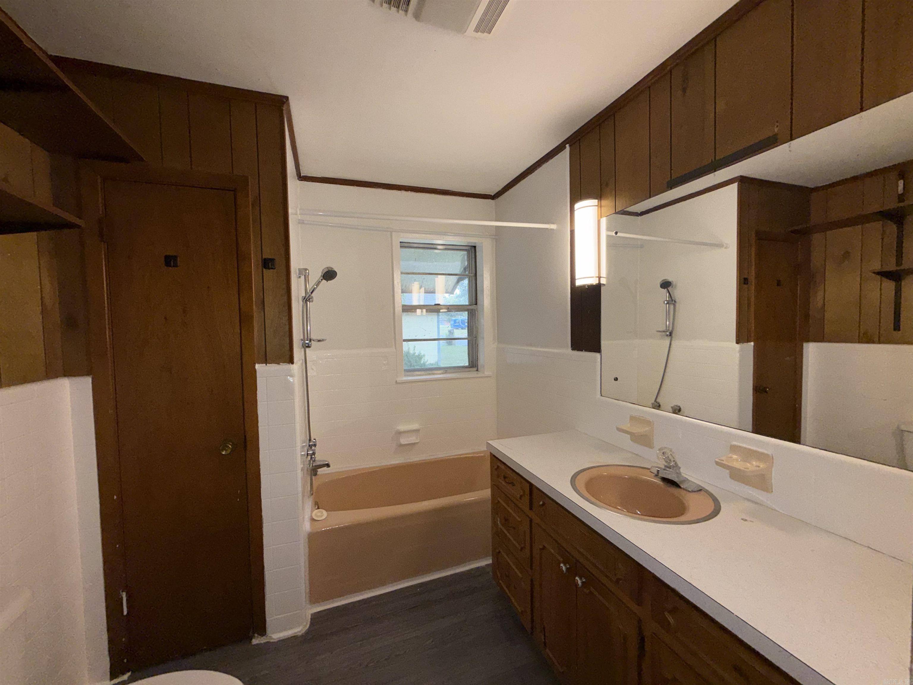 505 W Park  Searcy, AR