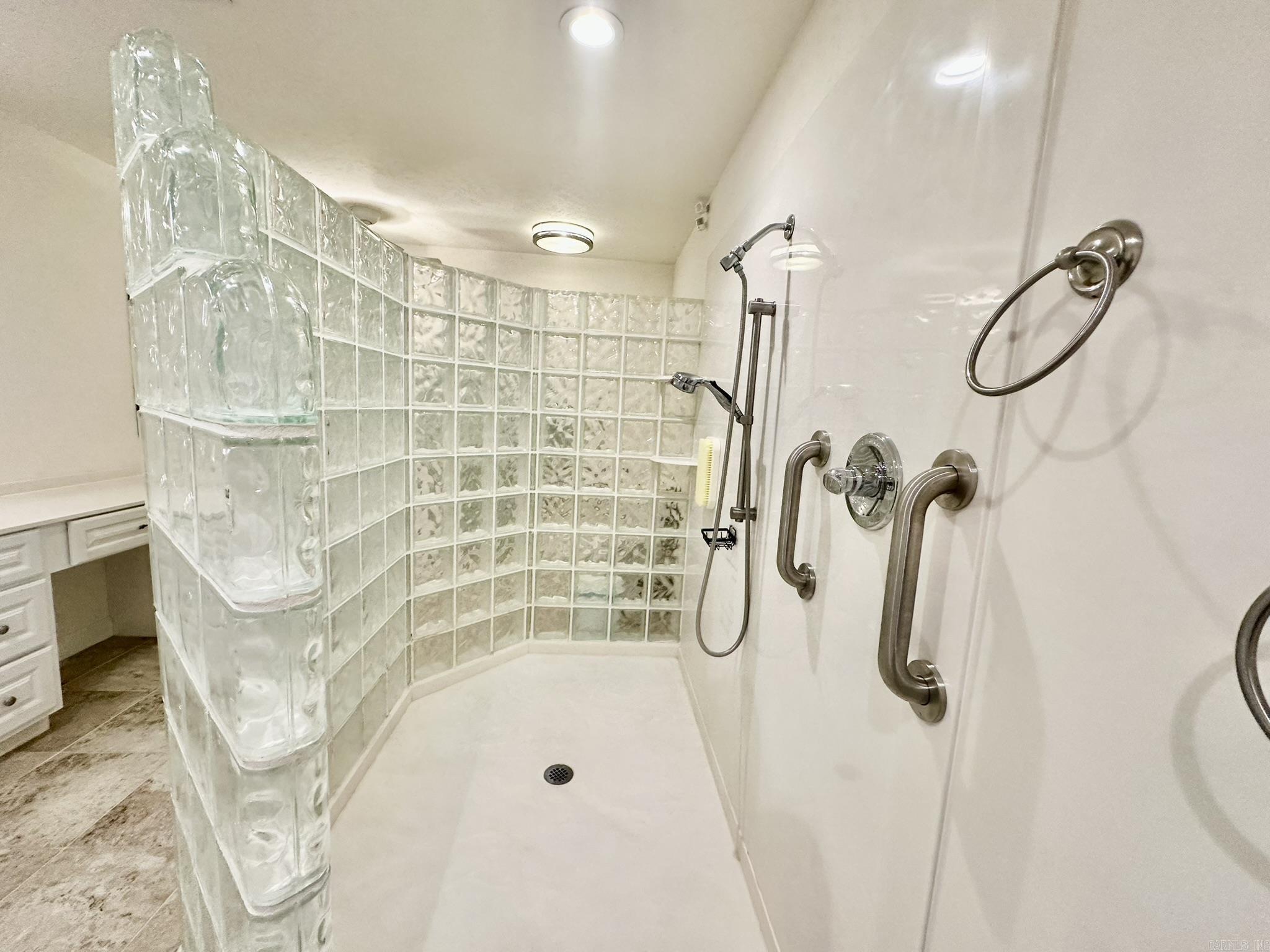 211 RG Lagrone Dr Hamburg, AR 71646