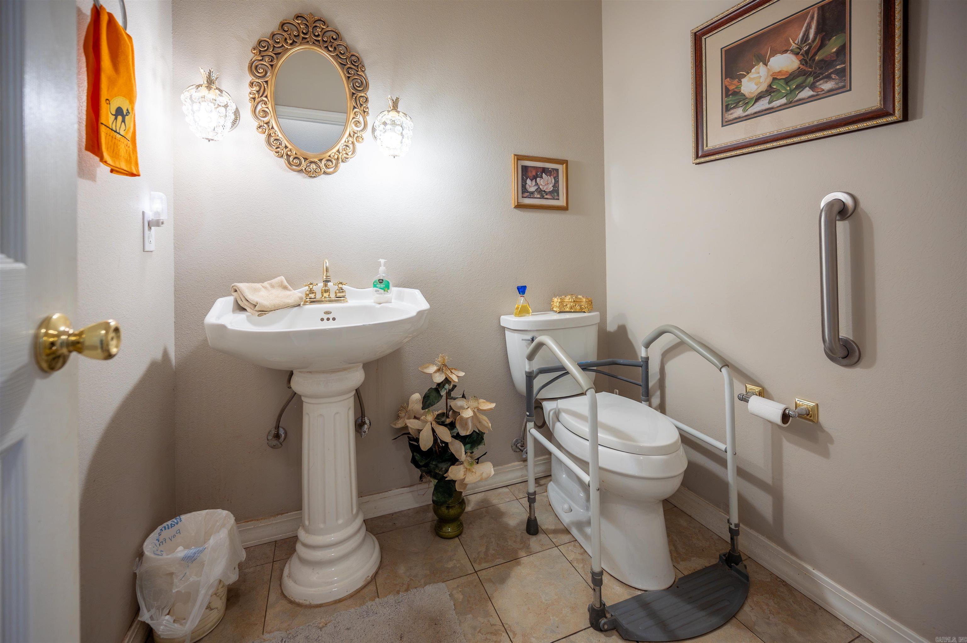 315 Tweedy McRae, AR 72102