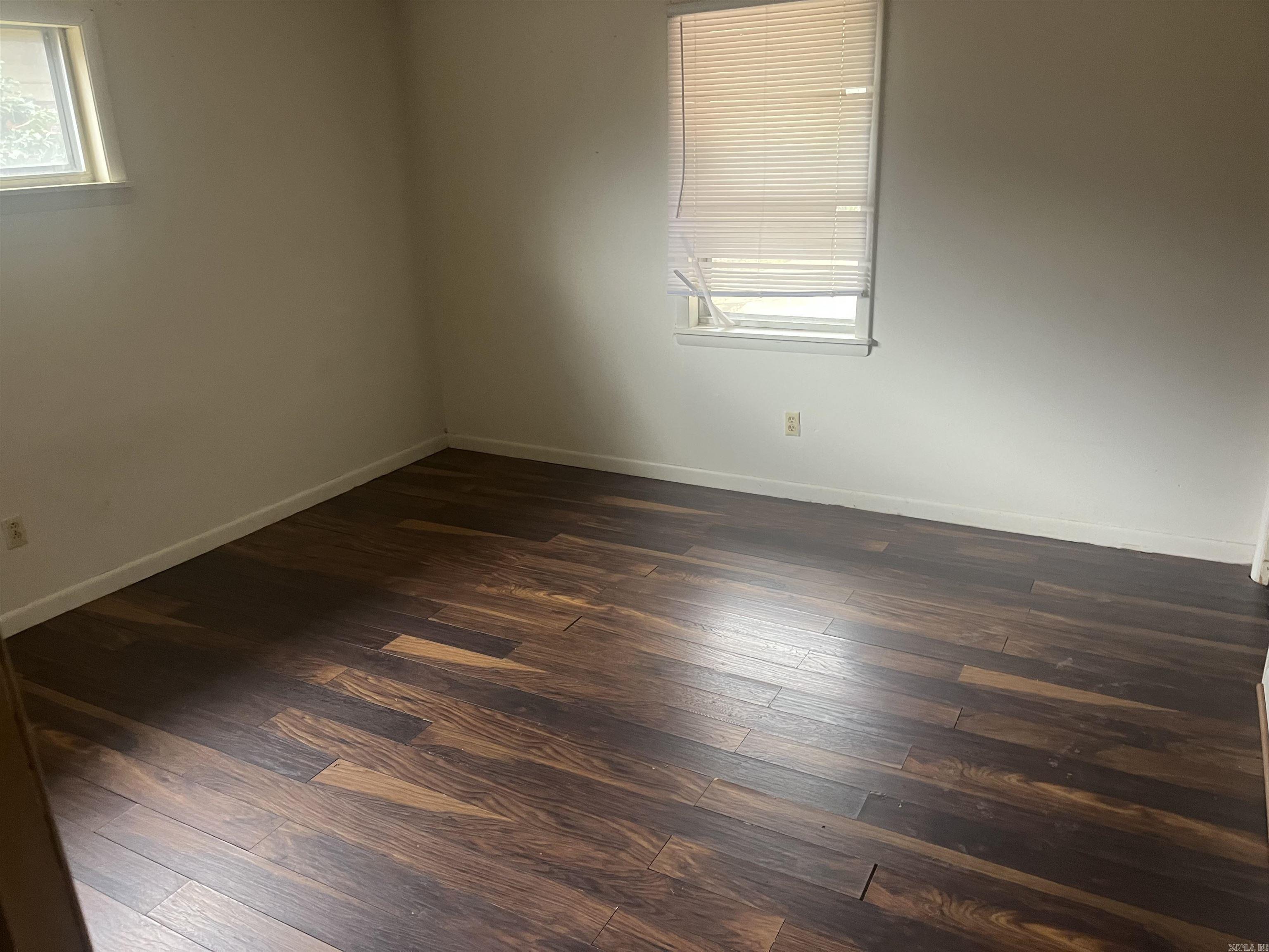 213 S MAY  Dumas, AR