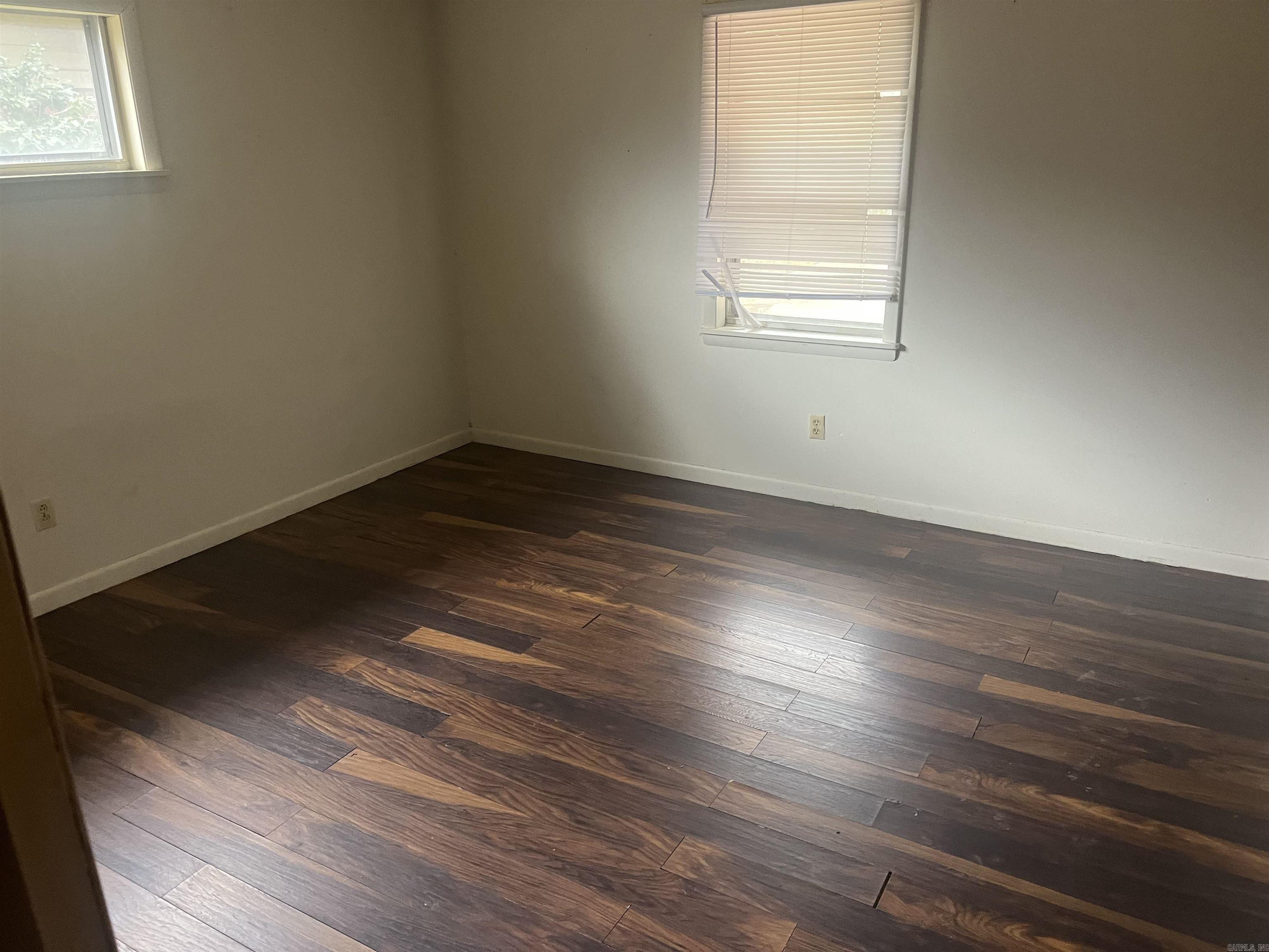 213 S MAY  Dumas, AR