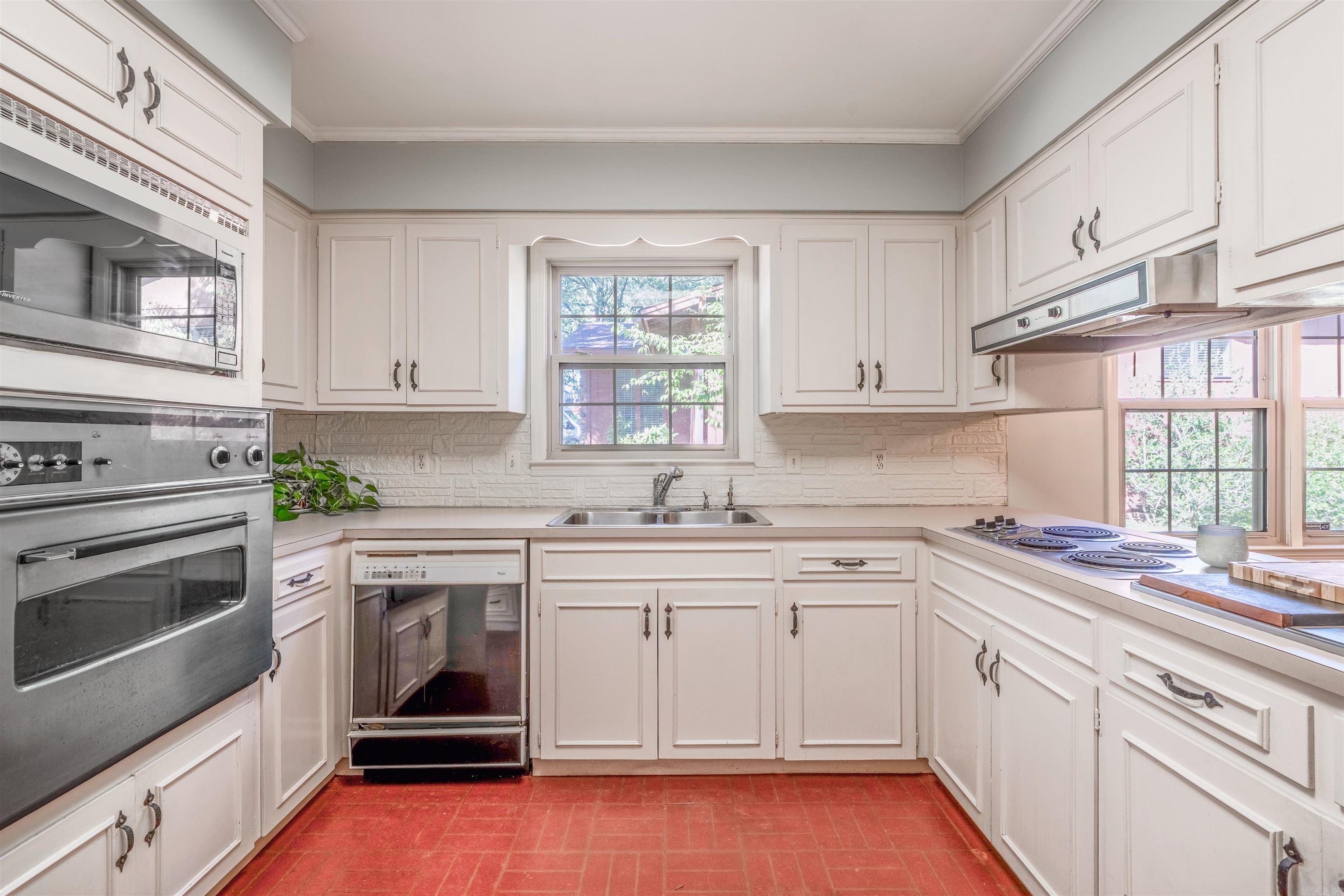 41 Coachlight Drive Little Rock, AR 72227