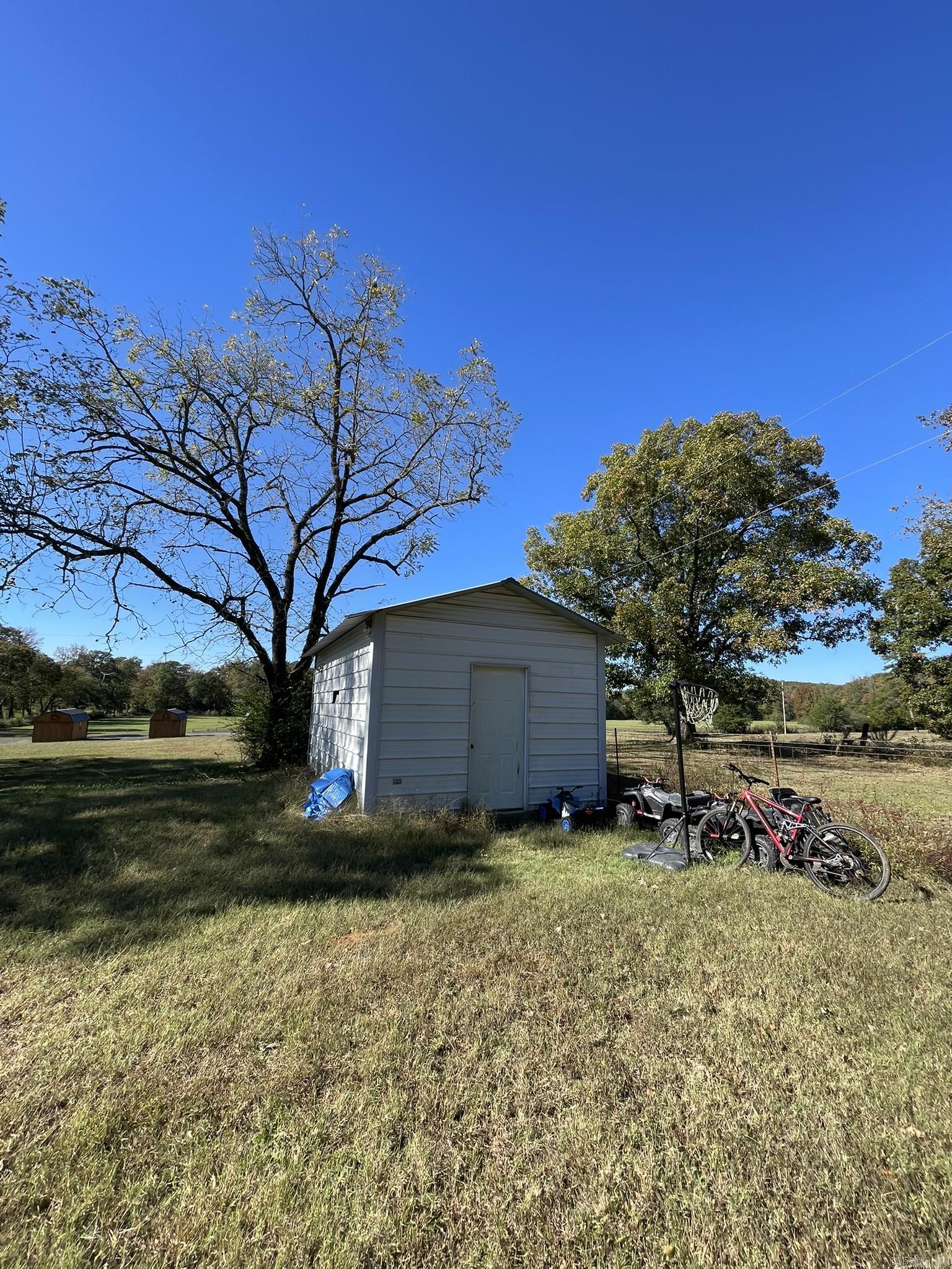 686 Polk Road 41 Mena, AR 71953