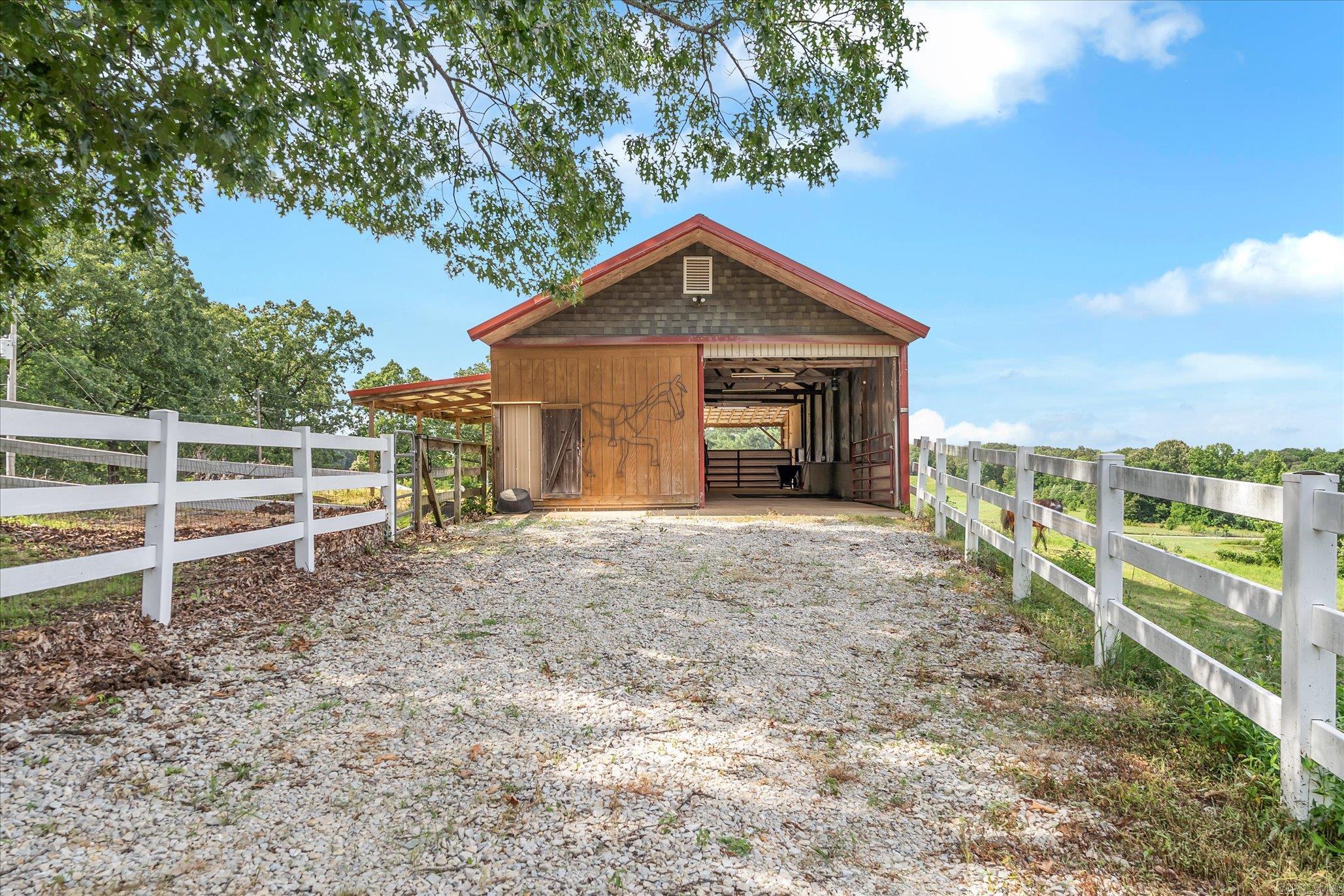 15355 Pleasant Grove Lane Harrisburg, AR 72432