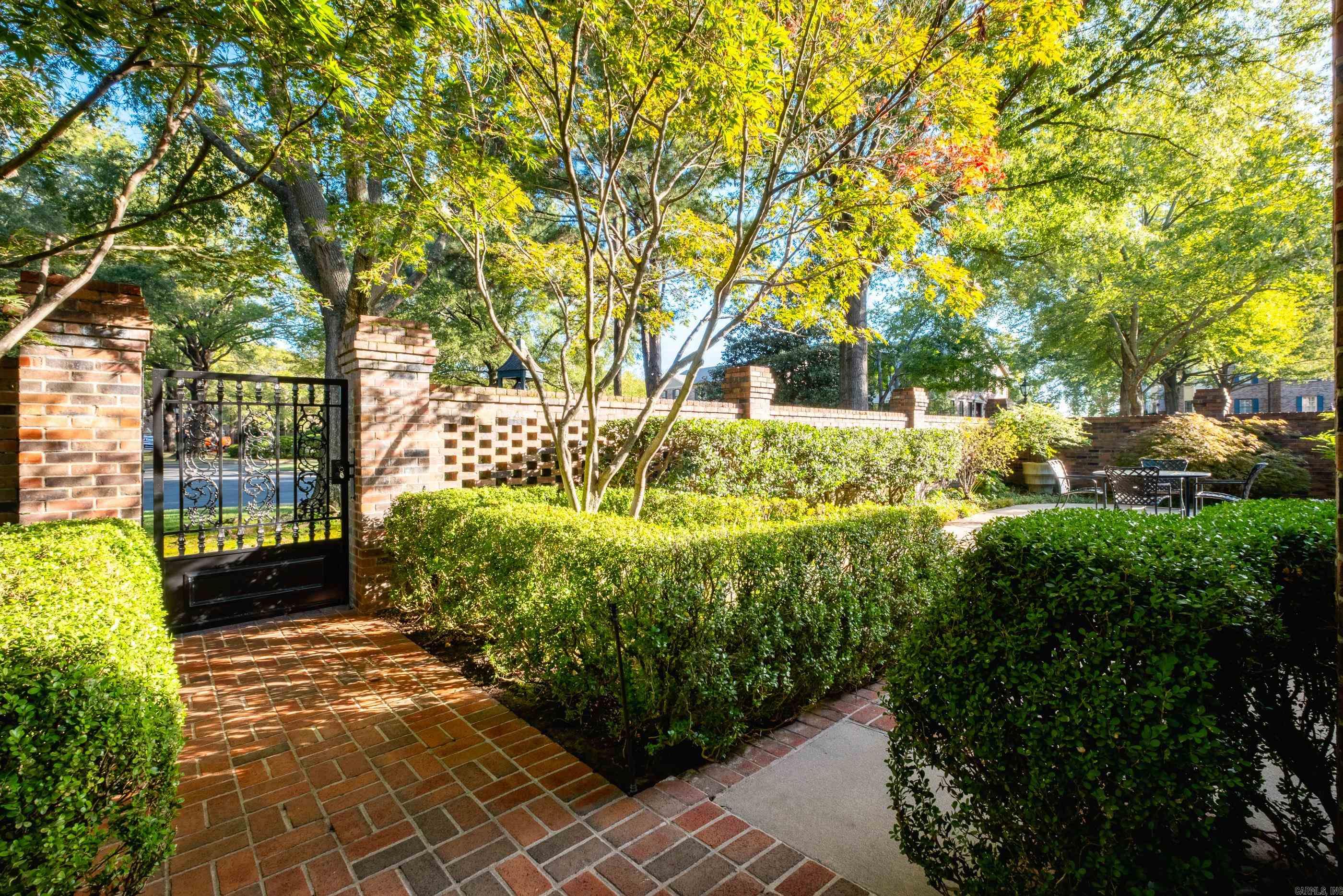 1 Riverbend Road Little Rock, AR 72202