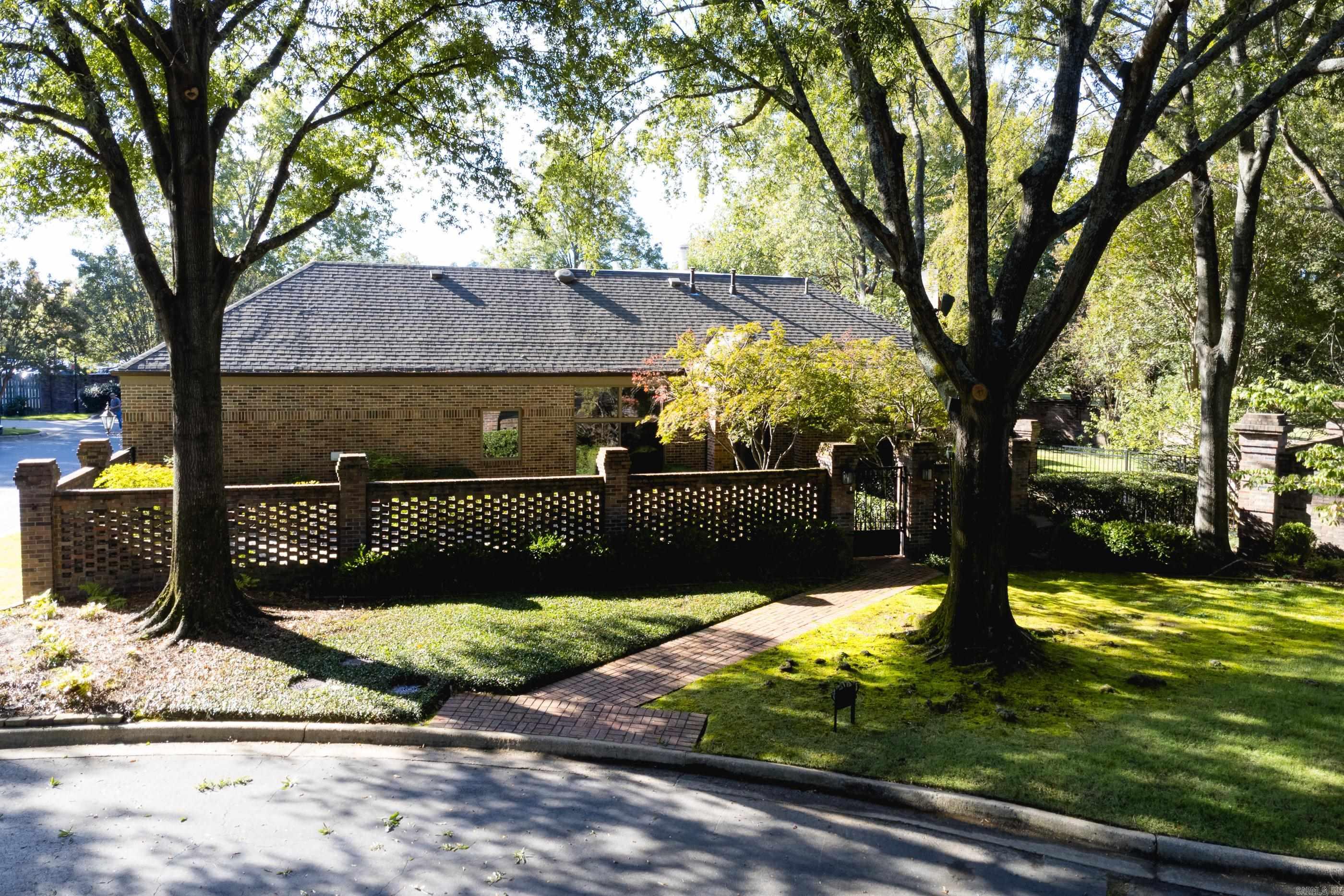 1 Riverbend Road Little Rock, AR 72202