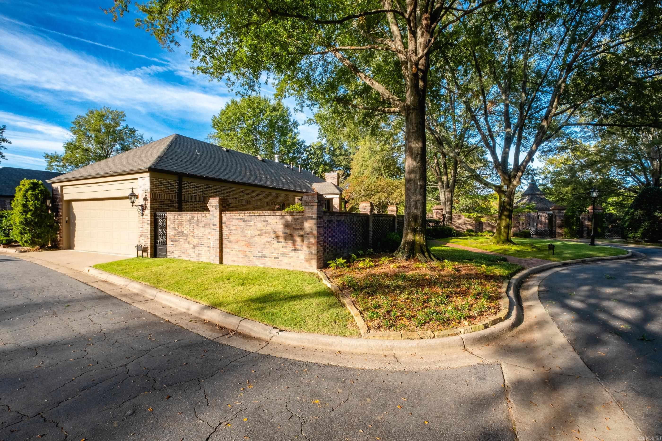 1 Riverbend Road Little Rock, AR 72202