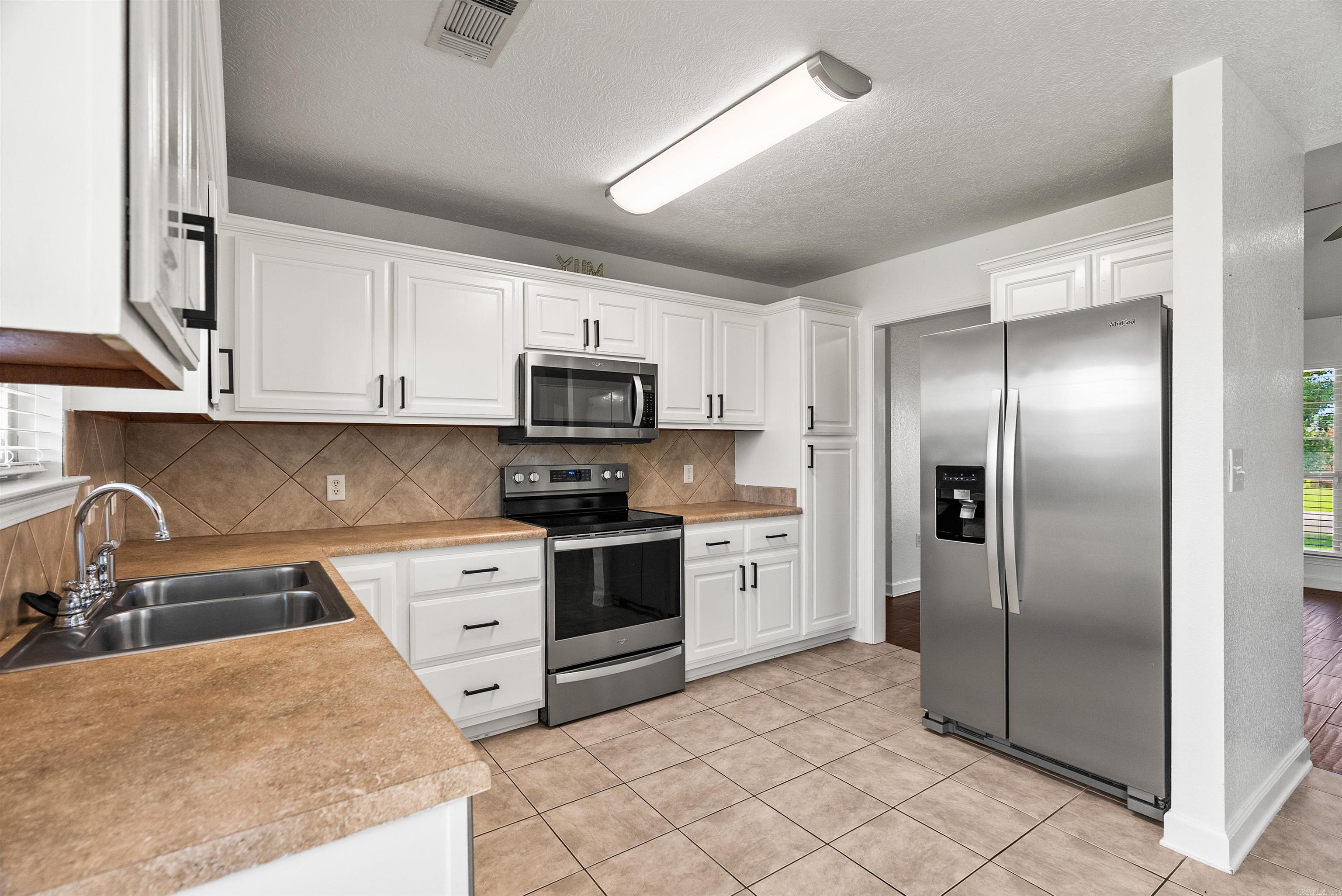 9 Tigers Eye Street Greenbrier, AR 72058