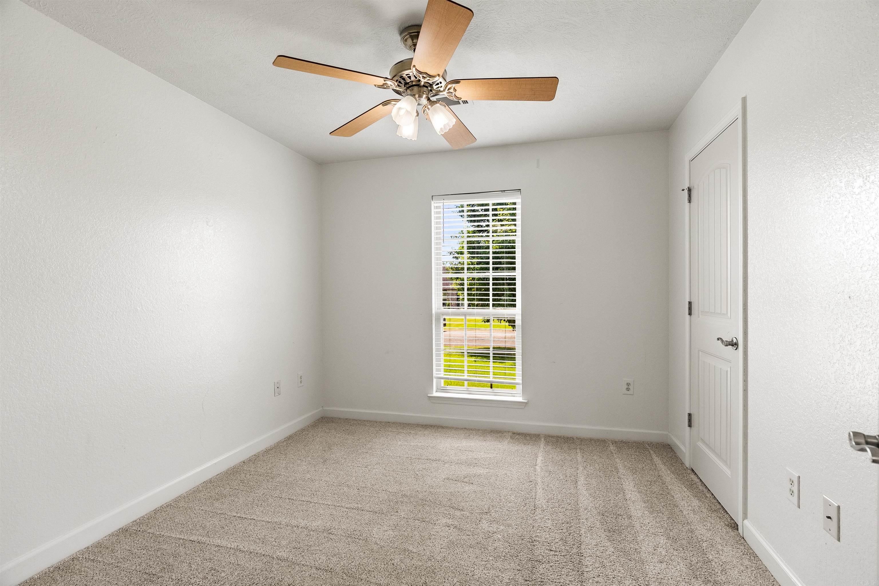 9 Tigers Eye Street Greenbrier, AR 72058