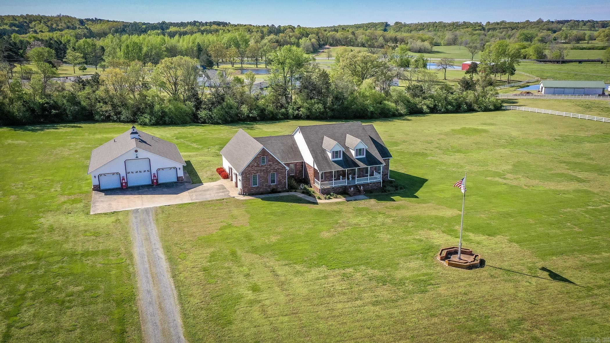 325 Cottage Creek Lane  Bee Branch, AR