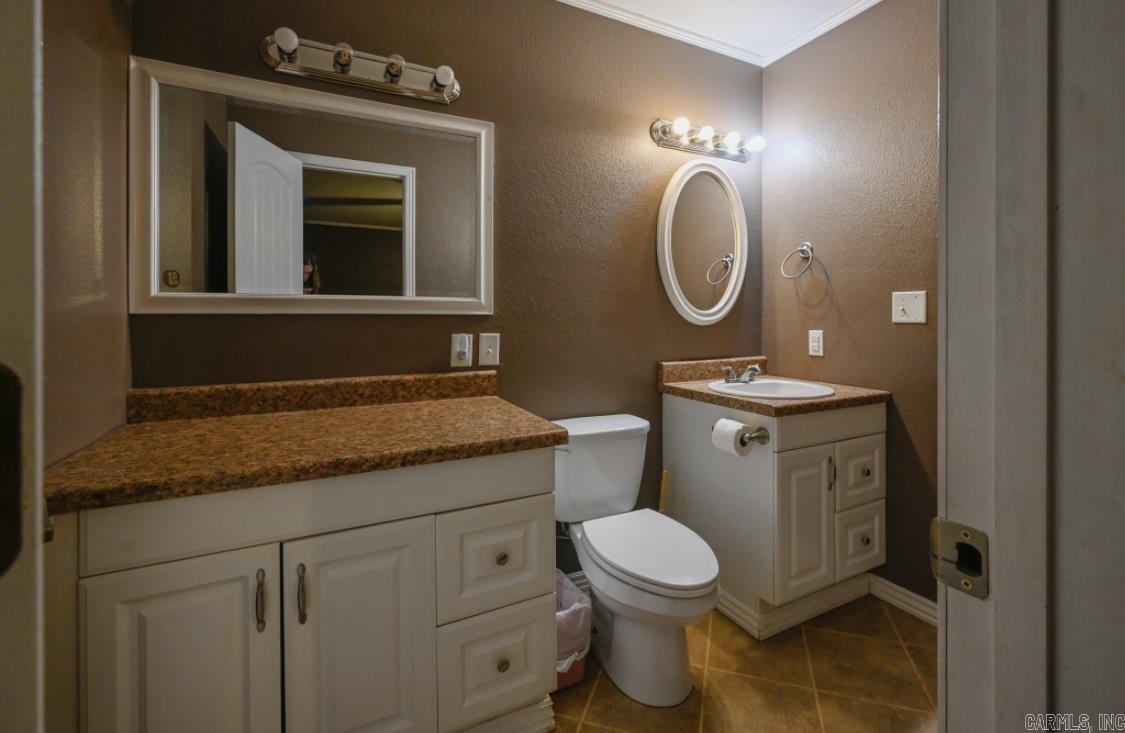 1605 West Boundary Mena, AR 71953